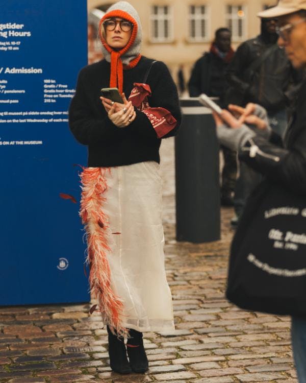 https://imgix.femina.dk/2025-02-04/AW25-Copenhagen-Fashion-Week-Street-Style-Day-4-Noor-u-Nisa-27.jpg