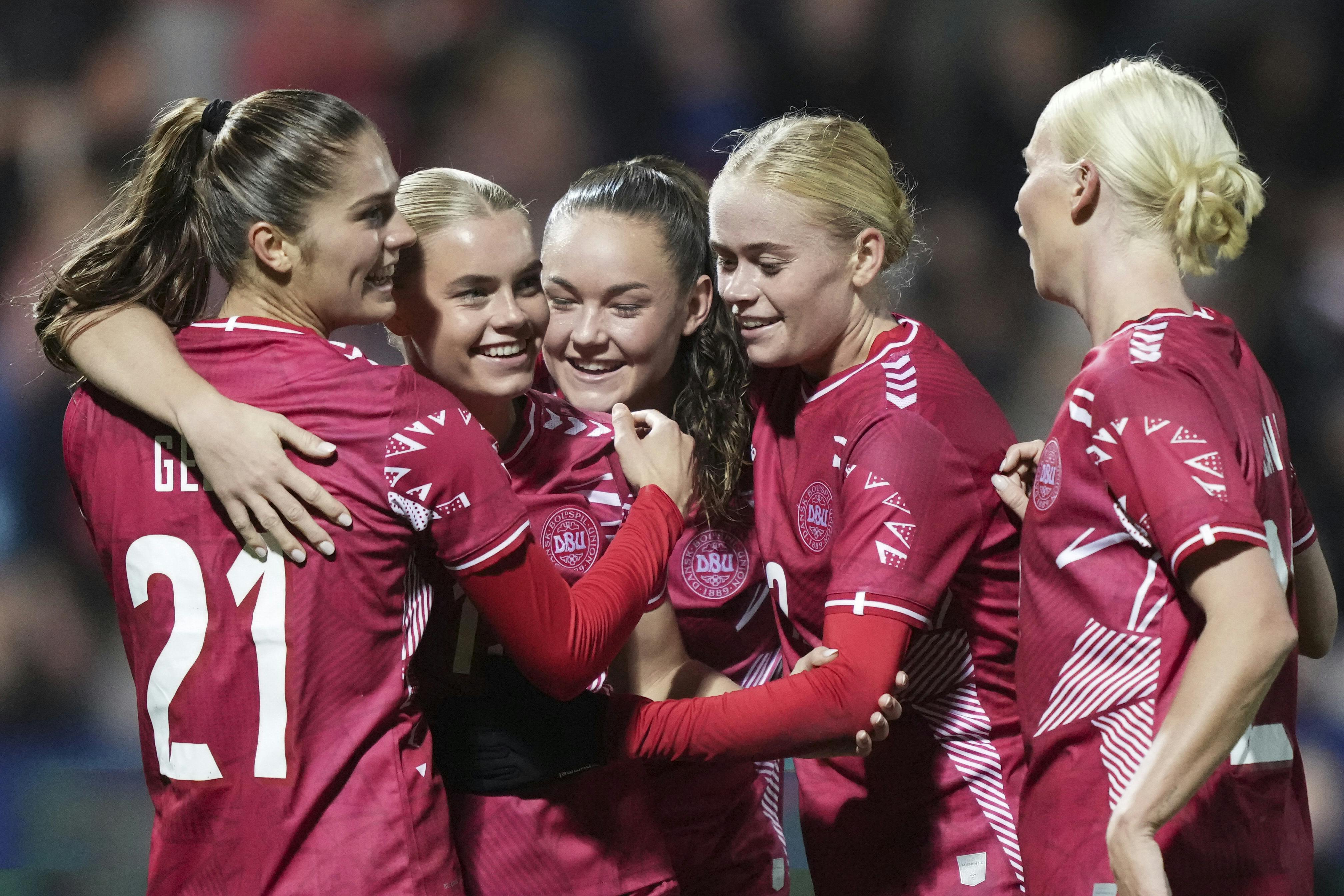 Celebration after Danish goal to 1 - 2 during the Women's Football friendly match between Denmark and the Netherlands at Esbjerg Stadium on Tuesday, October 29, 2024. (Photo: Claus Fisker/Ritzau Scanpix)