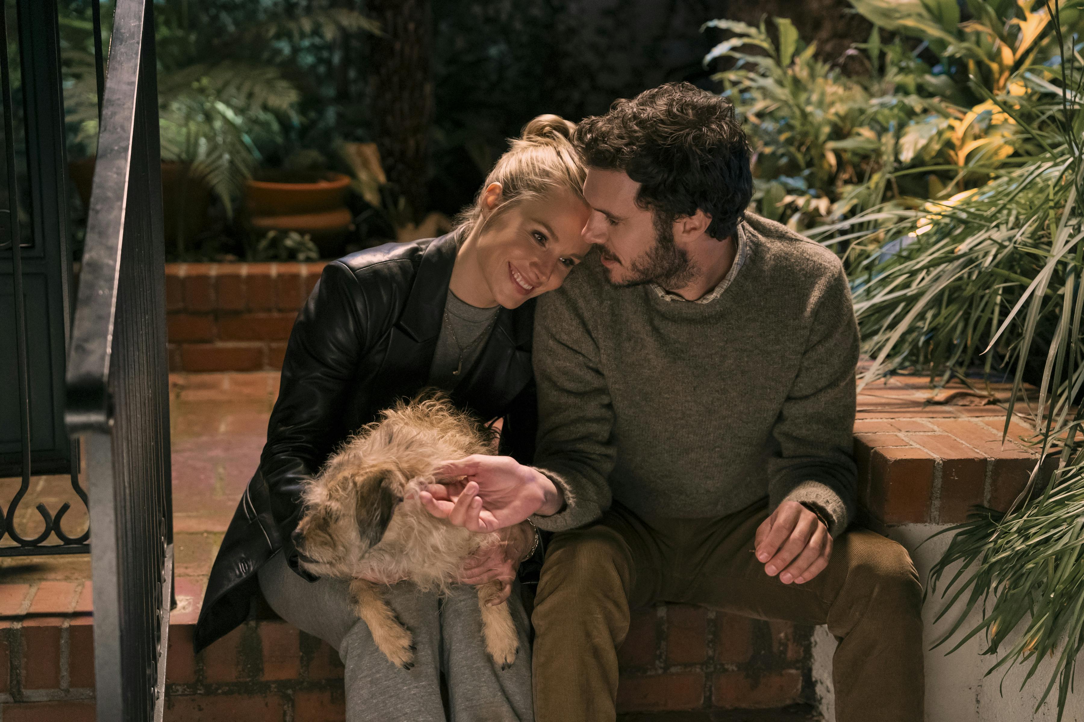 Nobody Wants This. (L to R) Kristen Bell as Joanne, Adam Brody as Noah in episode 103 of Nobody Wants This. Cr. Hopper Stone/Netflix © 2024