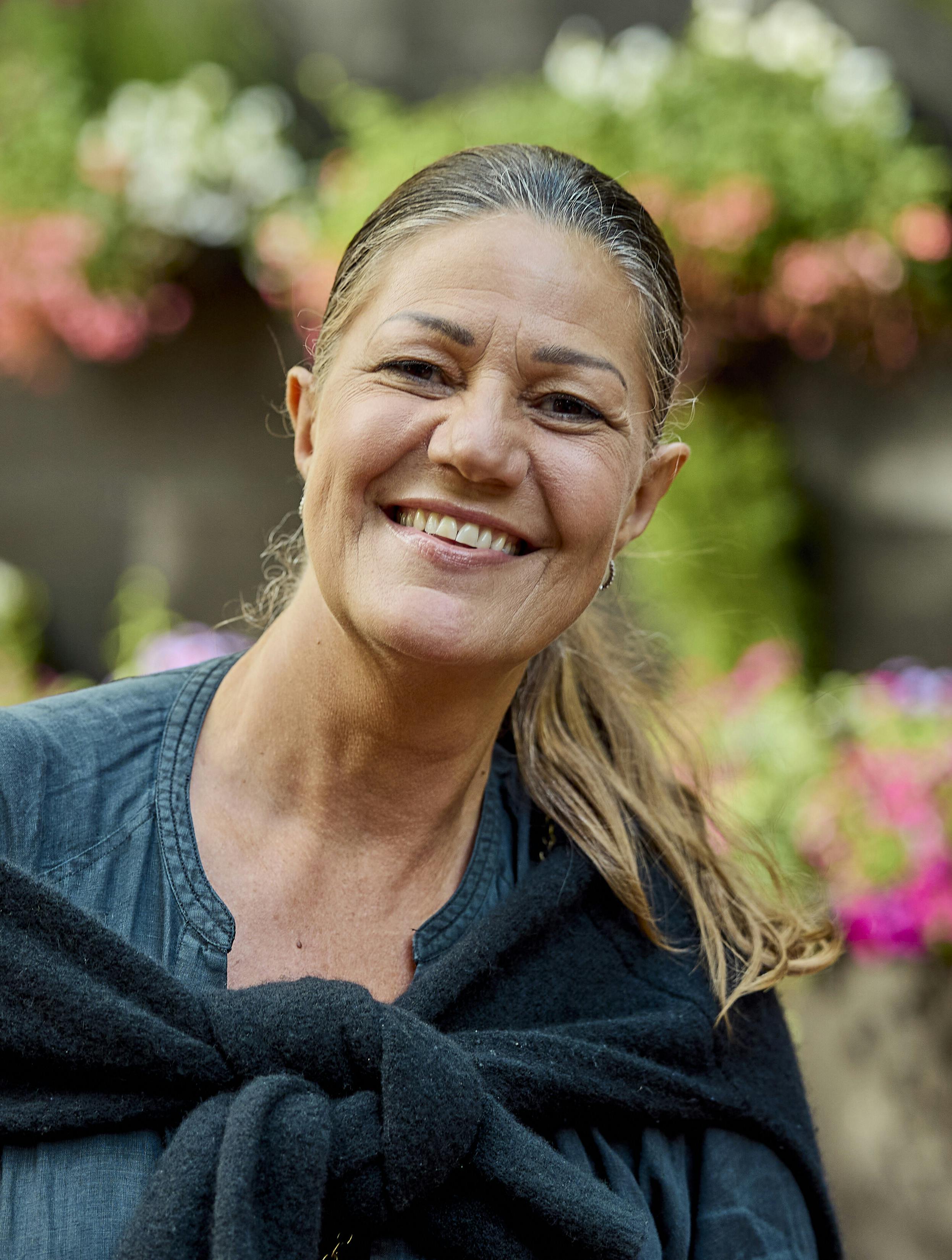 Mette Blomsterberg og kage