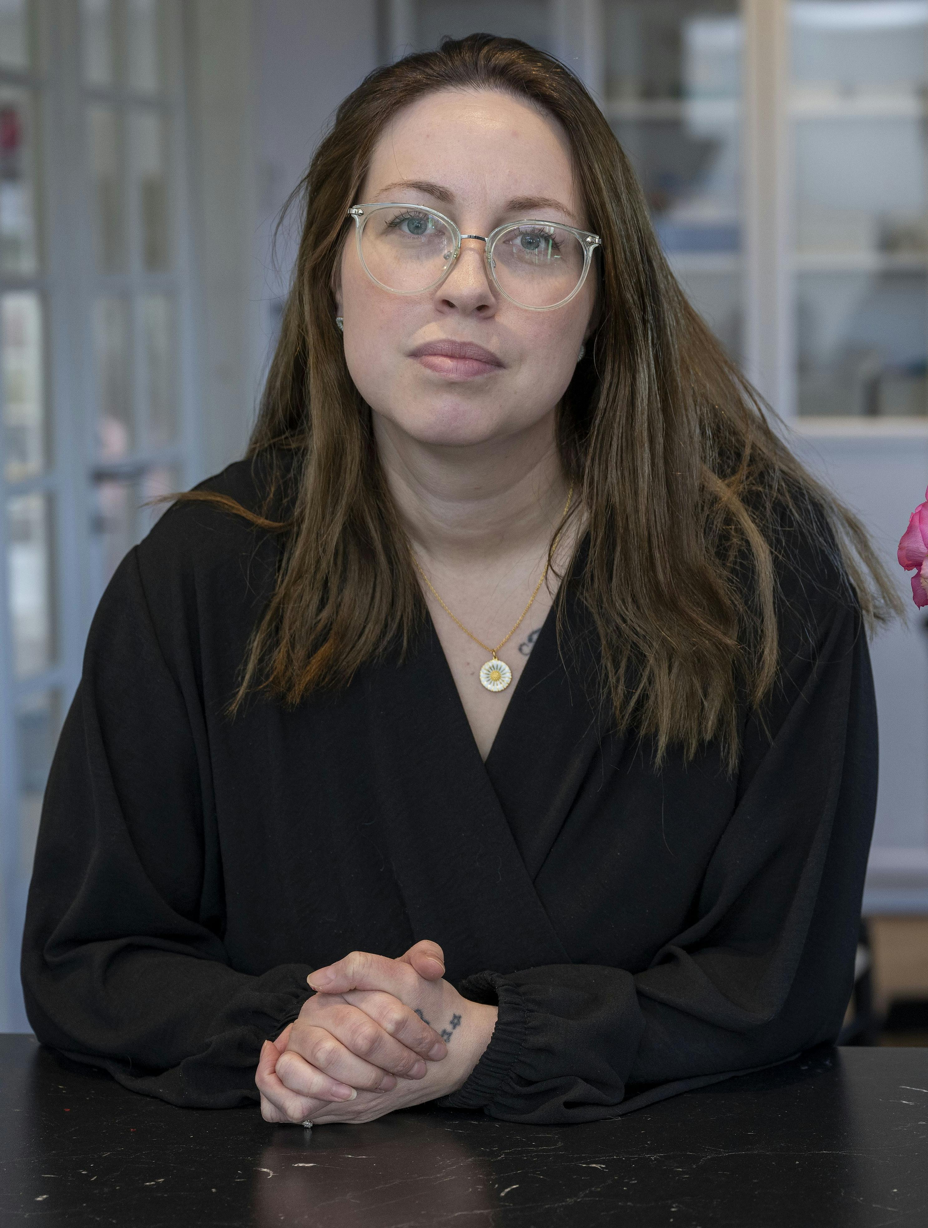 Marie har brudt med adoptivforældre