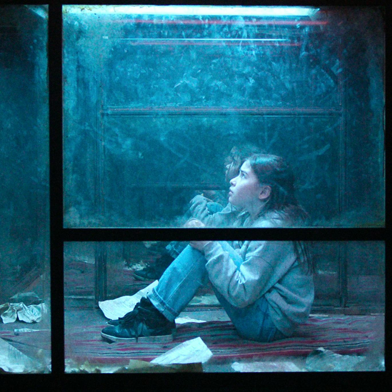 https://imgix.femina.dk/2025-04-22/The_Glass_Dome_u_S1_E1_00_06_42_12_Ragna-Jorming_Netflix.jpg