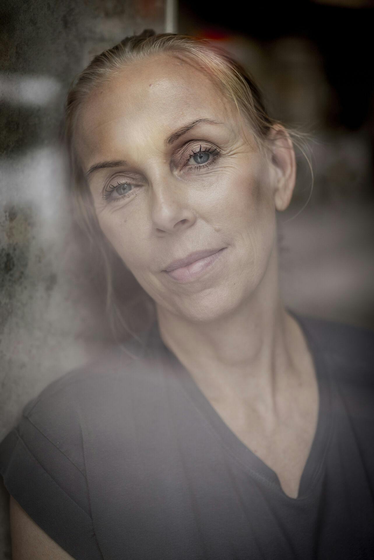 Portræt af Lotte Arndal.