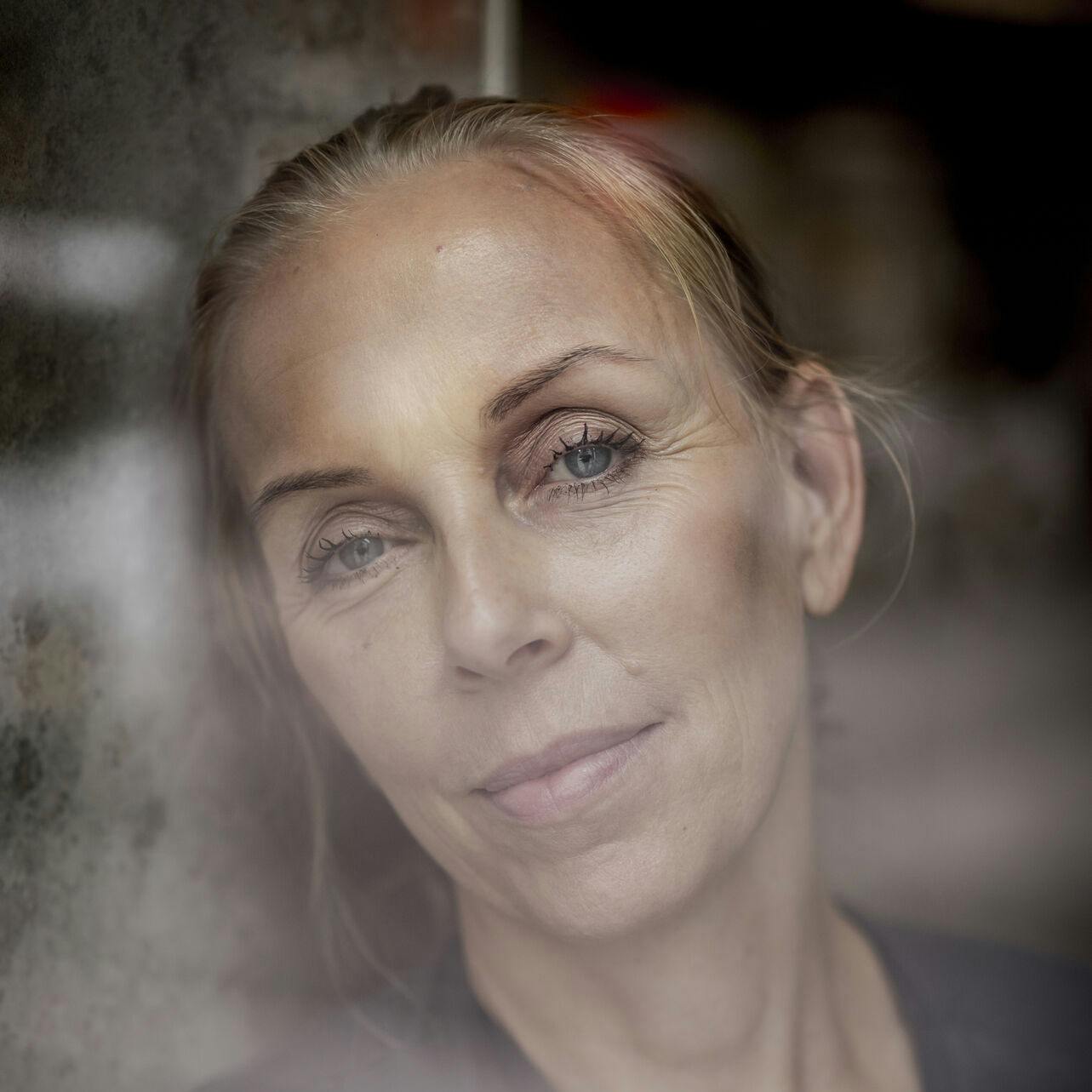 Portræt af Lotte Arndal.