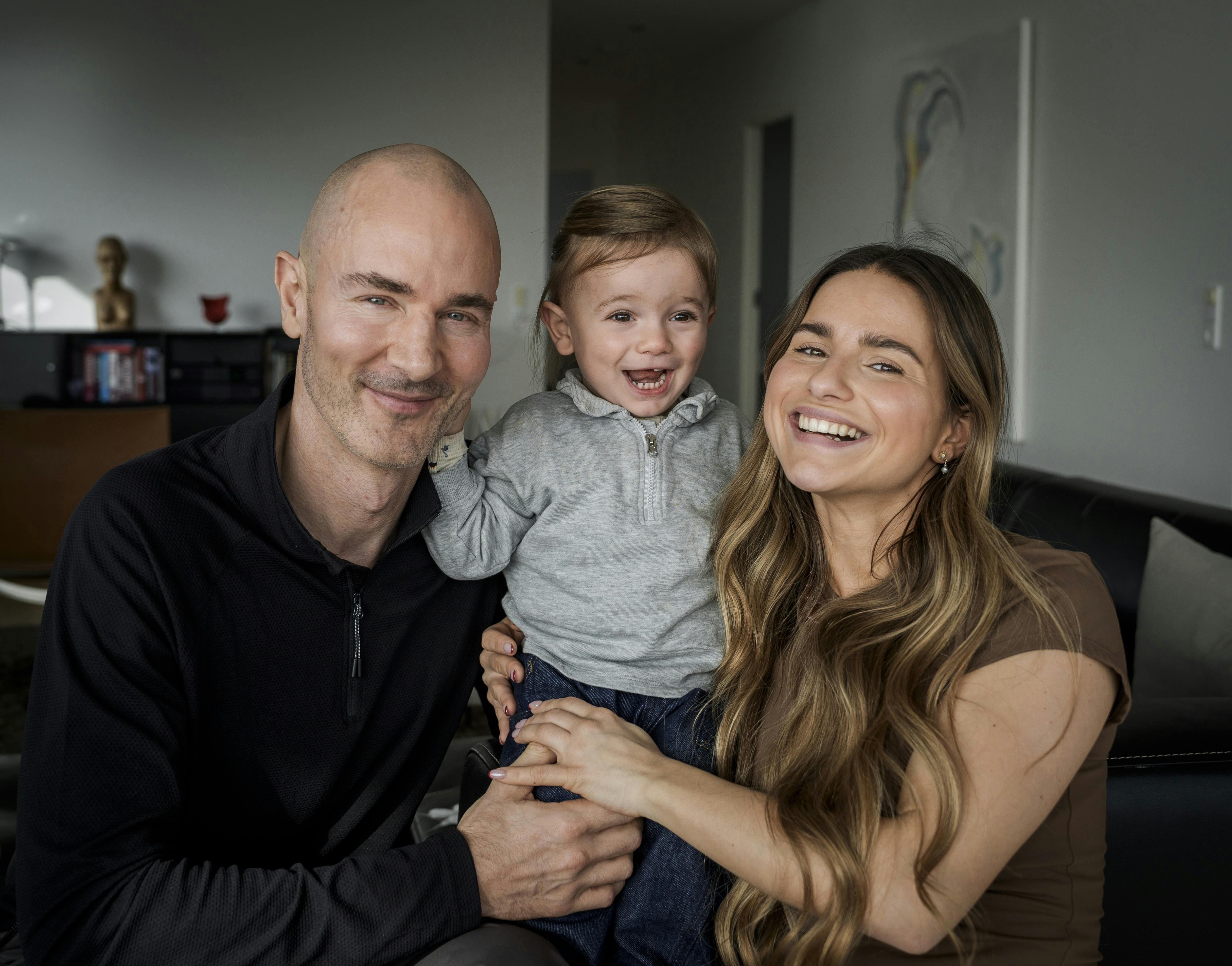 https://imgix.femina.dk/2025-04-30/20250220-Adelina-og-Fjord-UH-46_1SL6786.jpg