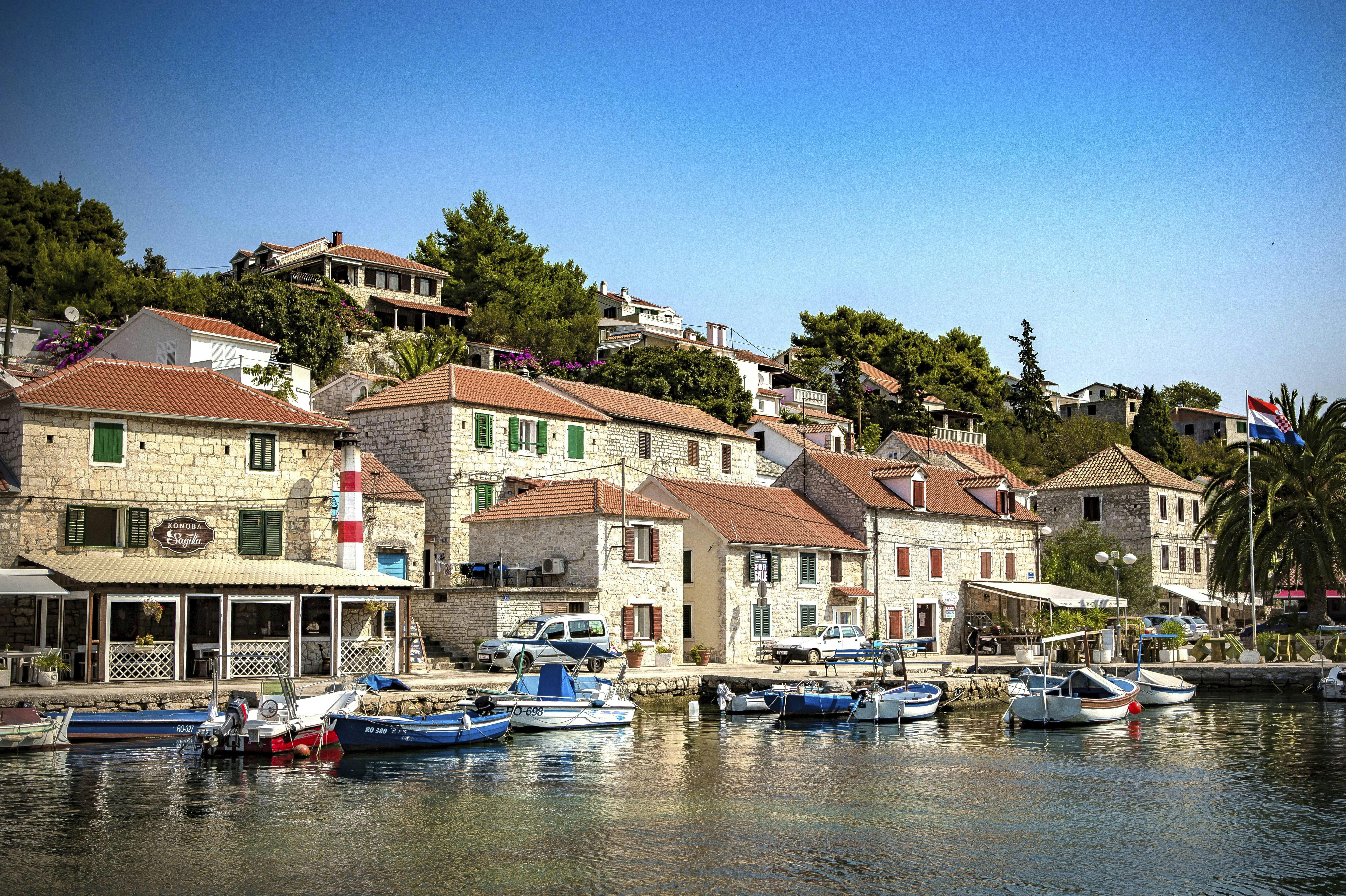 Landsbyen Maslinica på øen Solta
