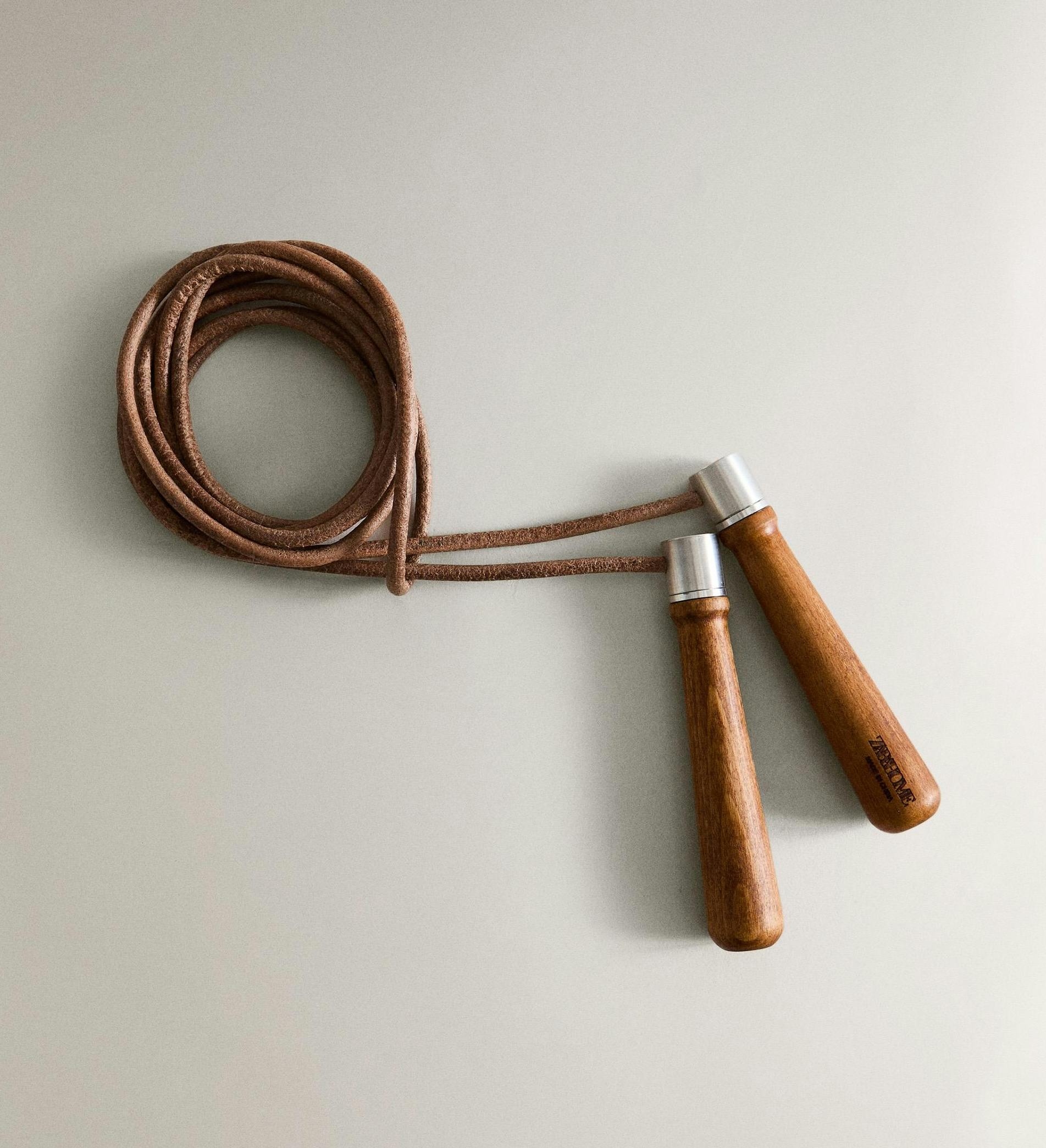 https://imgix.femina.dk/2025-05-02/sjippetov-zara.jpg