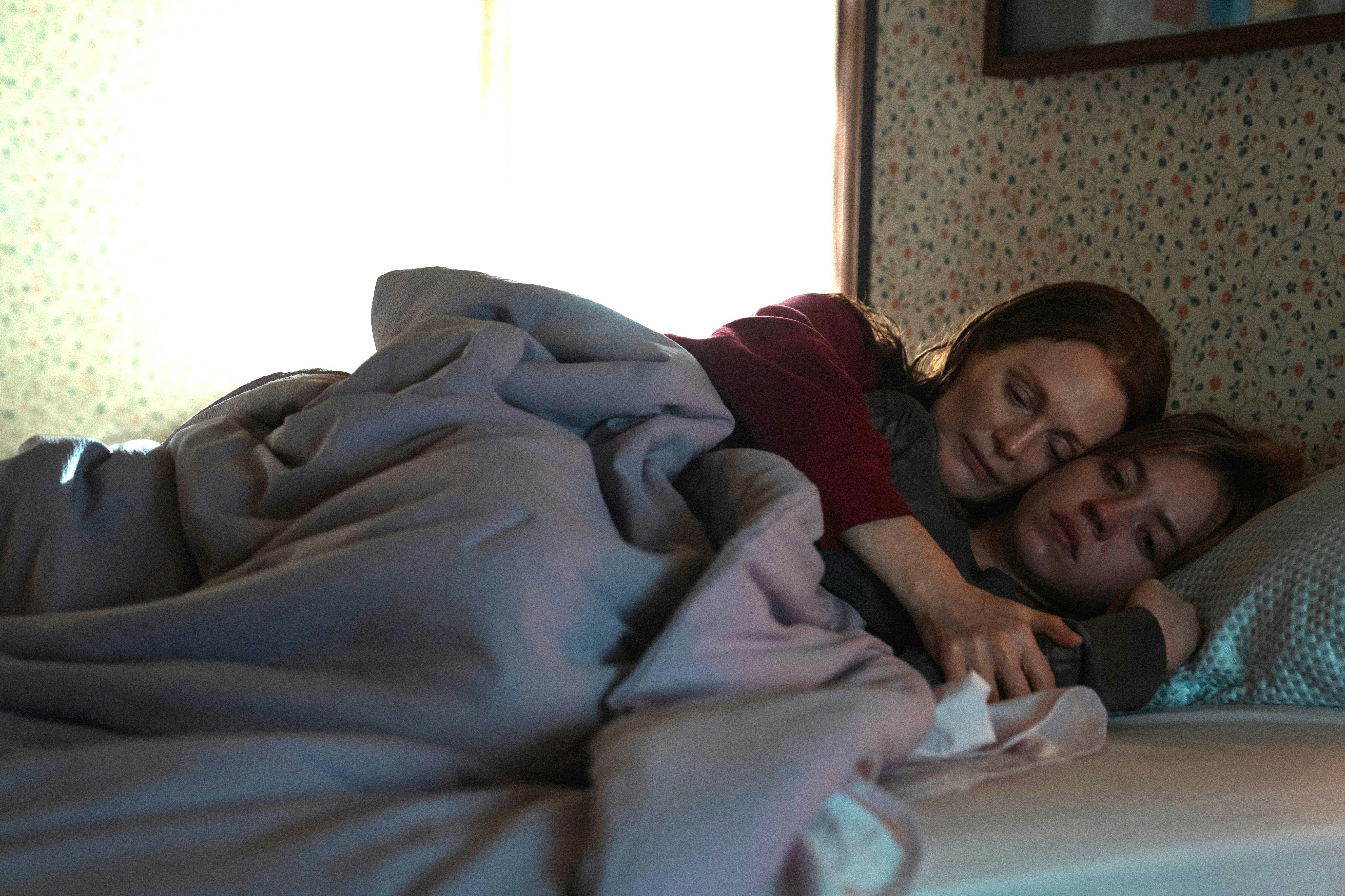 Julianne Moore og Sydney Sweeney
