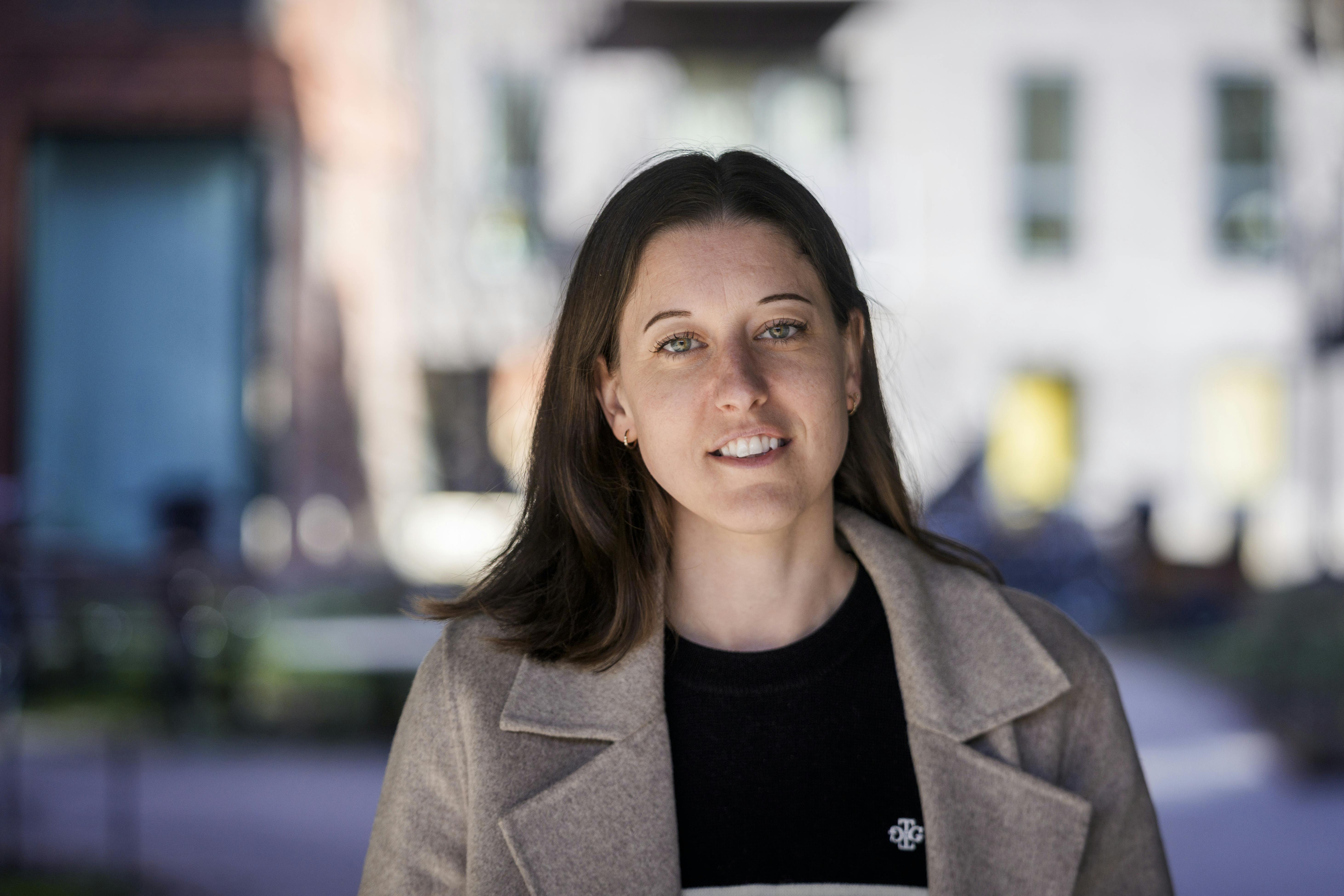https://imgix.femina.dk/2025-05-14/20250317-Mathilde-Naerland-og-far-til-UH-34_2SL3986-%282%29.jpg