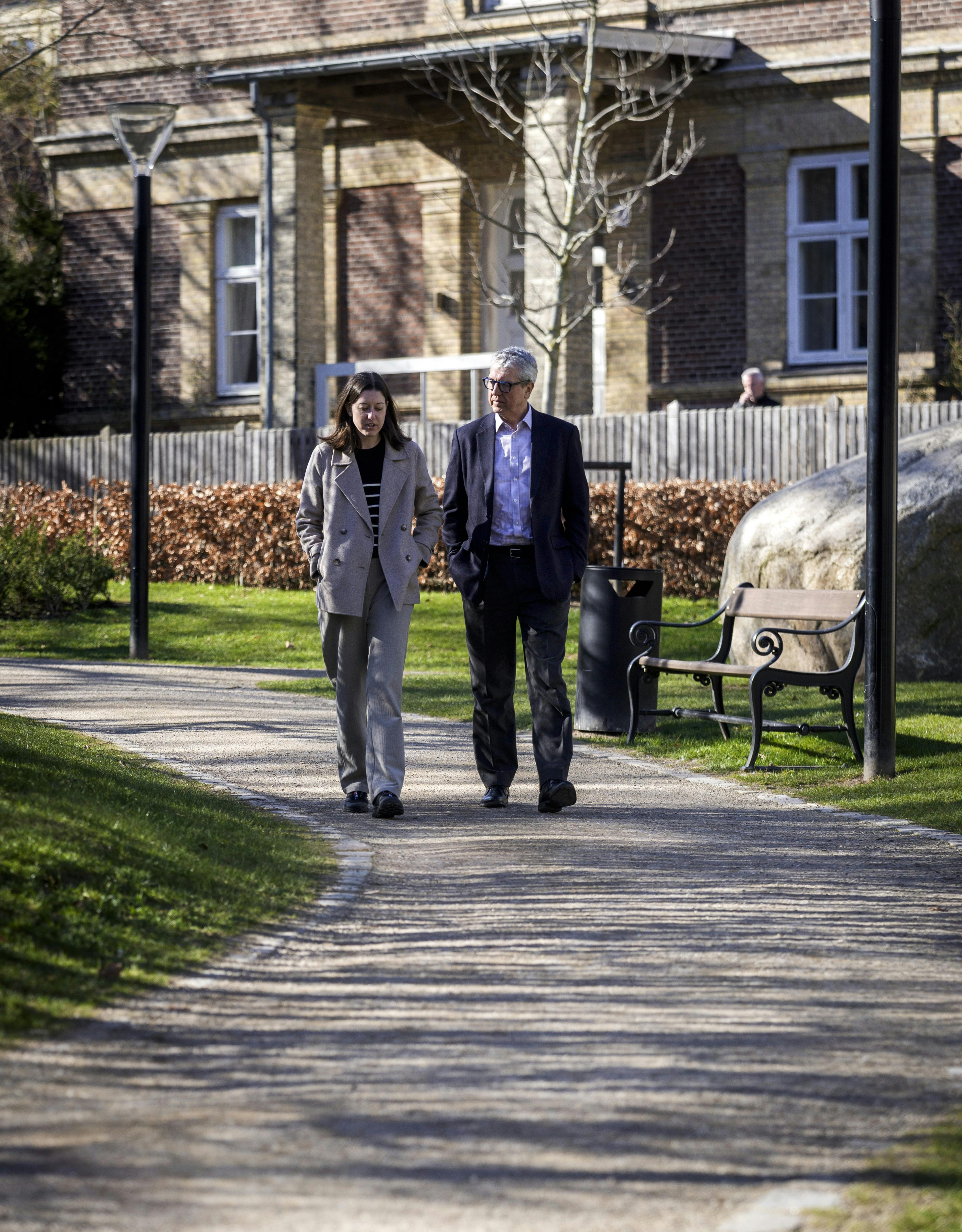 https://imgix.femina.dk/2025-05-14/20250317-Mathilde-Naerland-og-far-til-UH-47_2SL4333.jpg