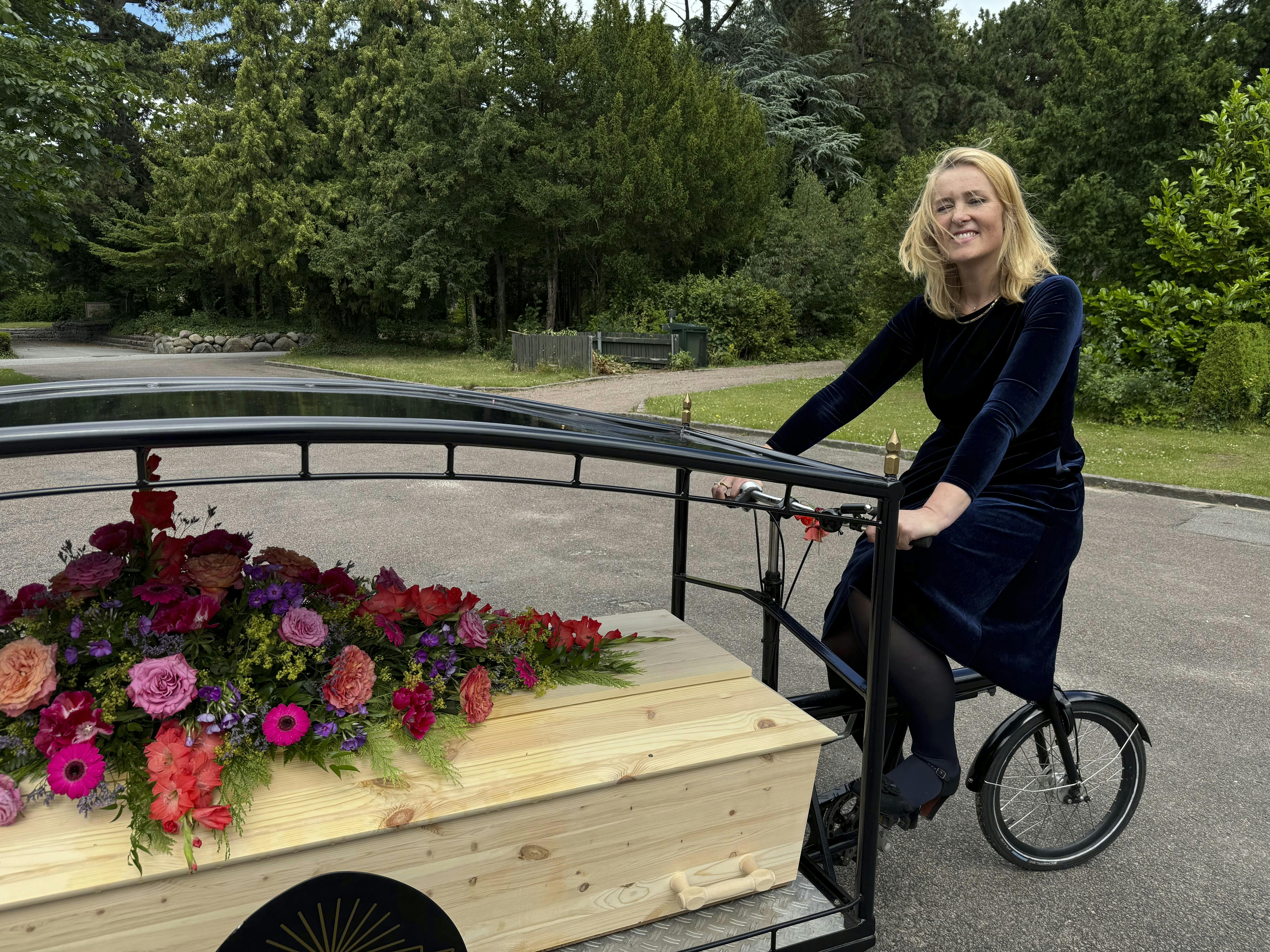 https://imgix.femina.dk/2025-05-23/Bededamerne-3-privat.jpg