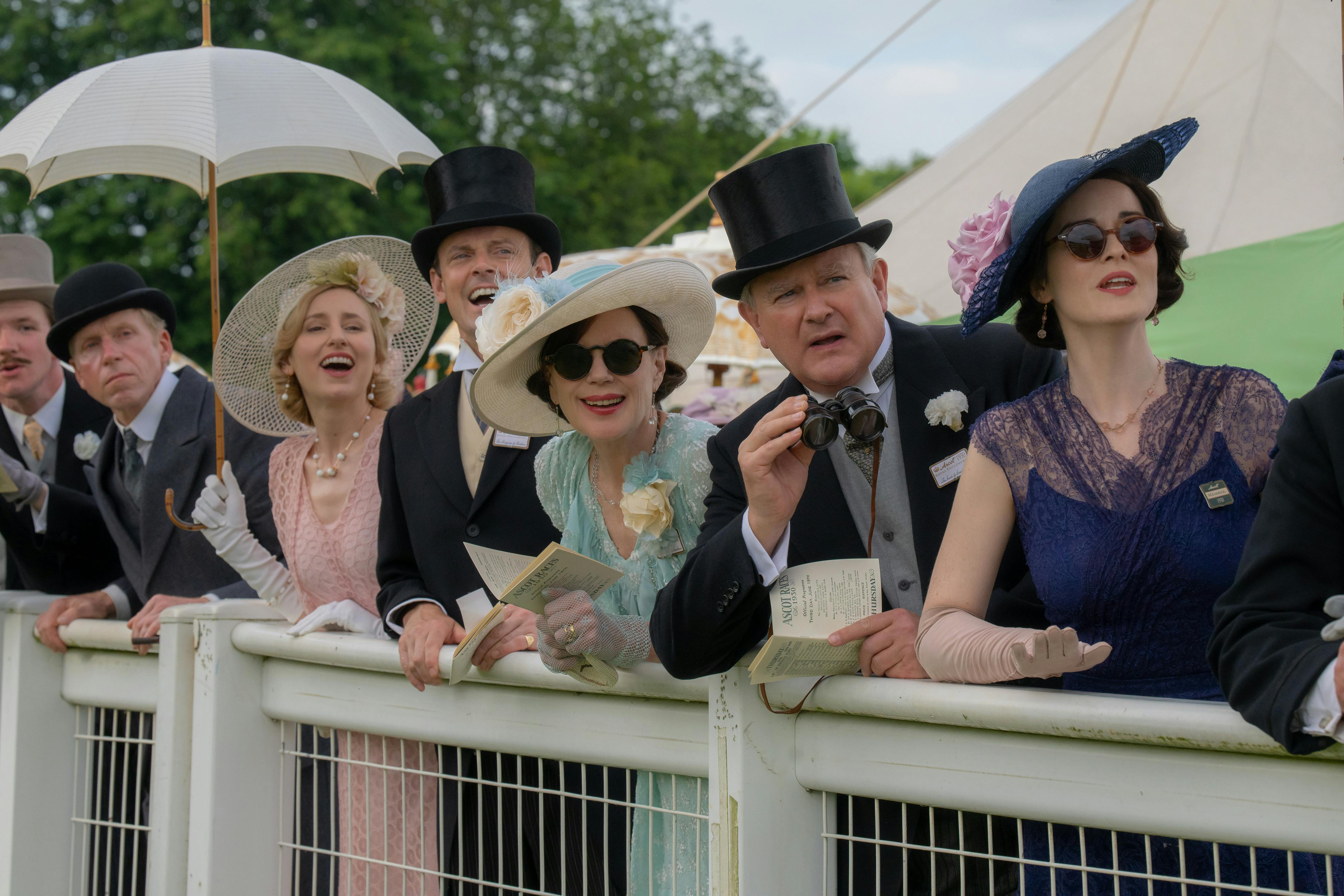 Laura Carmichael som Lady Edith, Harry Hadden-Paton som Bertie Hexham, Elizabeth McGovern som Cora Grantham, Hugh Bonneville er Robert Grantham og Michelle Dockery som Lady Mary