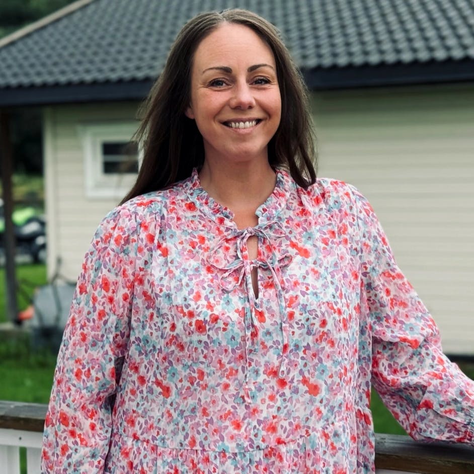 Mona havde altid været bange for at blive syg. I 2020 udviklede de ubehagelige tanker sig til en angstdiagnose.