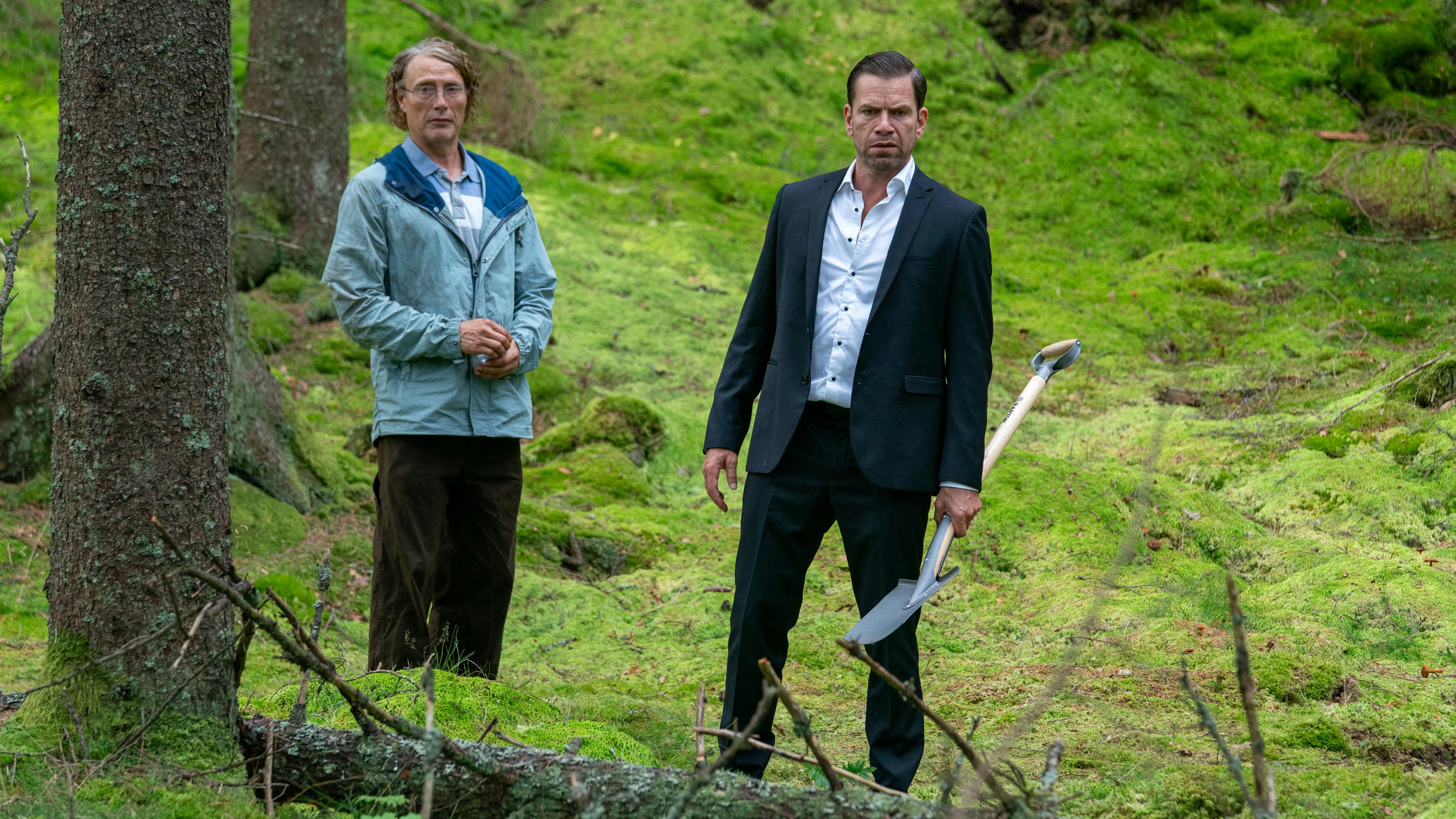 https://imgix.femina.dk/2025-06-04/DSV_Mads_Mikkelsen_Nikolaj_Lie_Kaas_Photogapher_Rolf_Konow.jpg