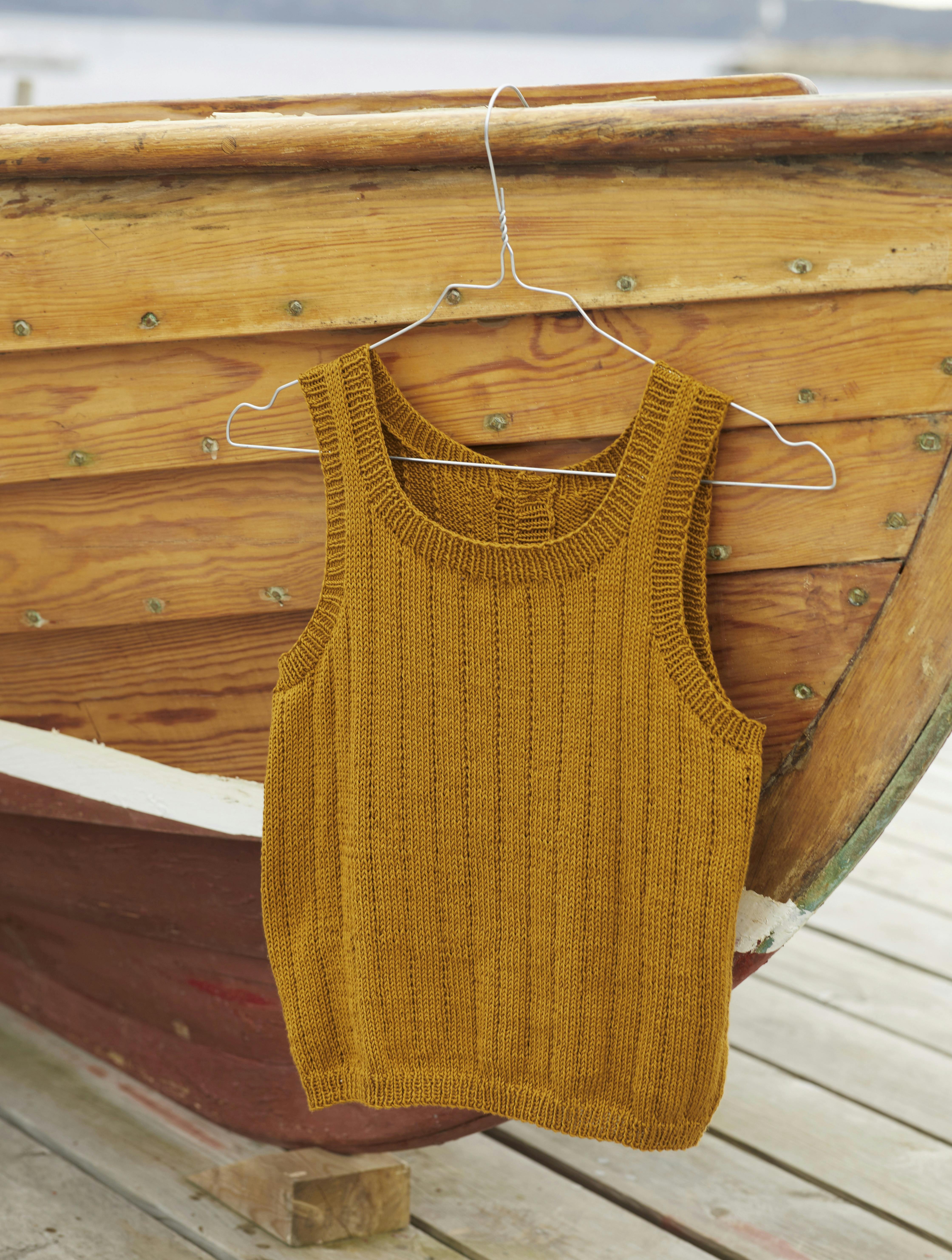 Sommersinglet med struktur-striber