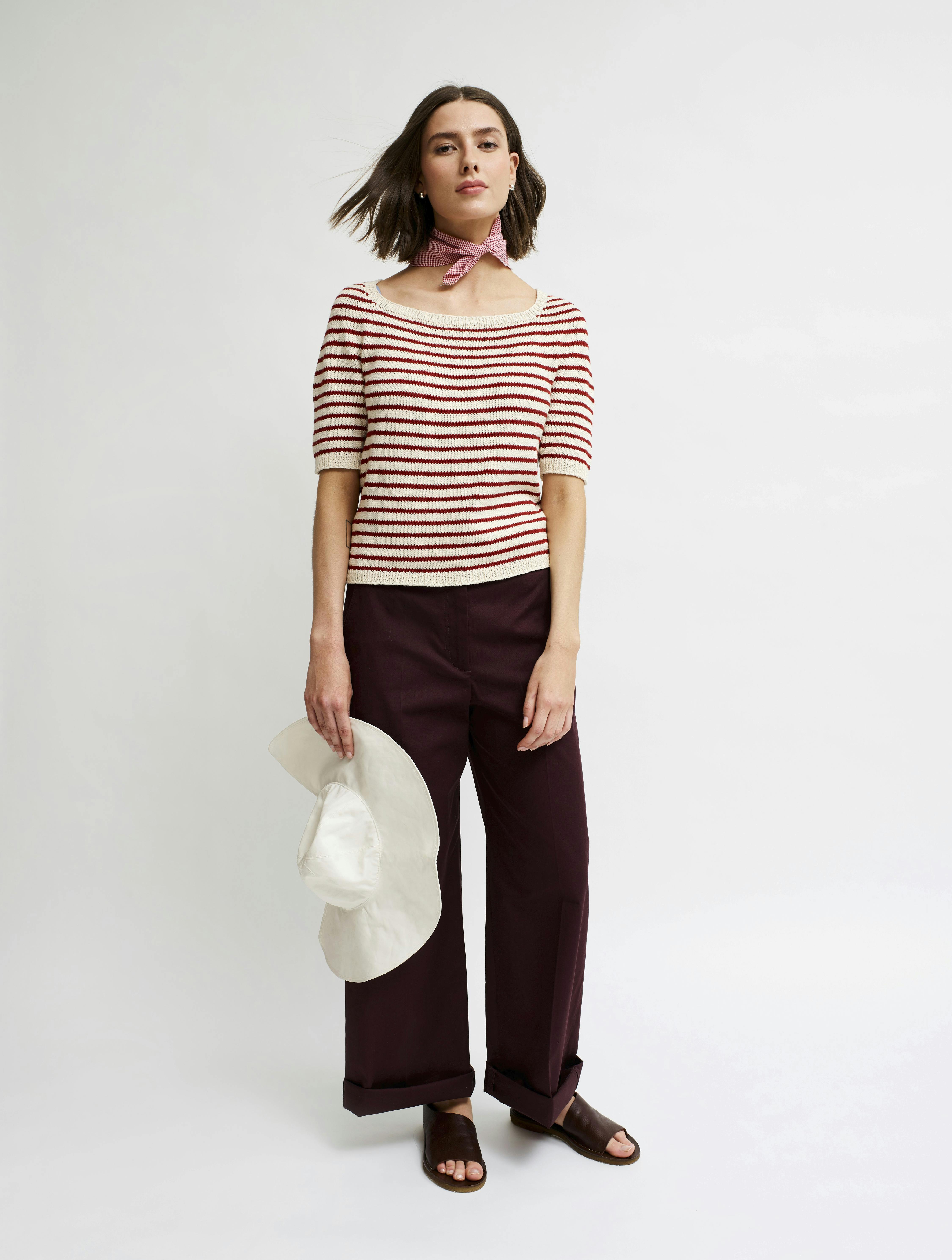 Strikket t-shirt med striber