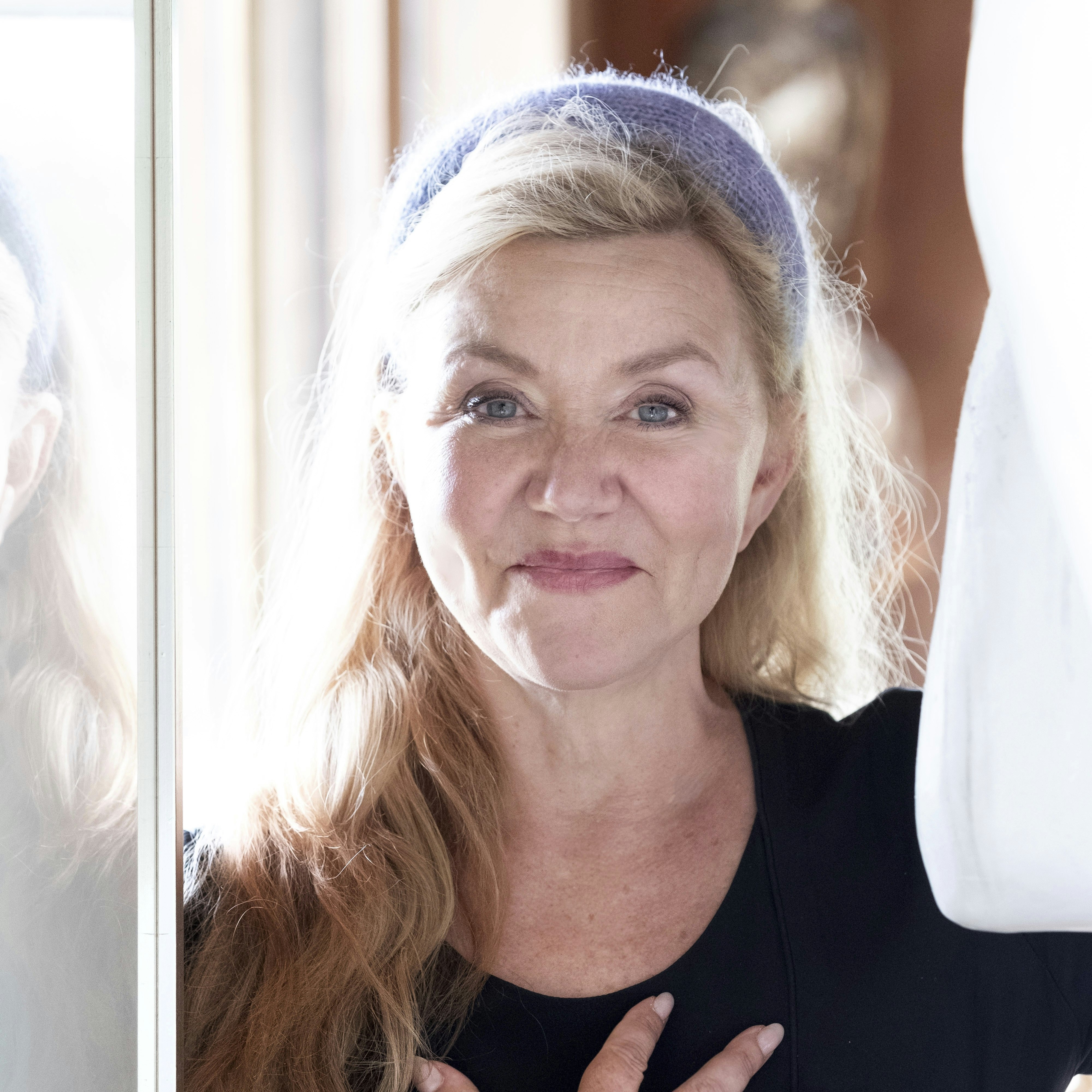 Pernille Aalund har båret samme kjole hver dag i over et år