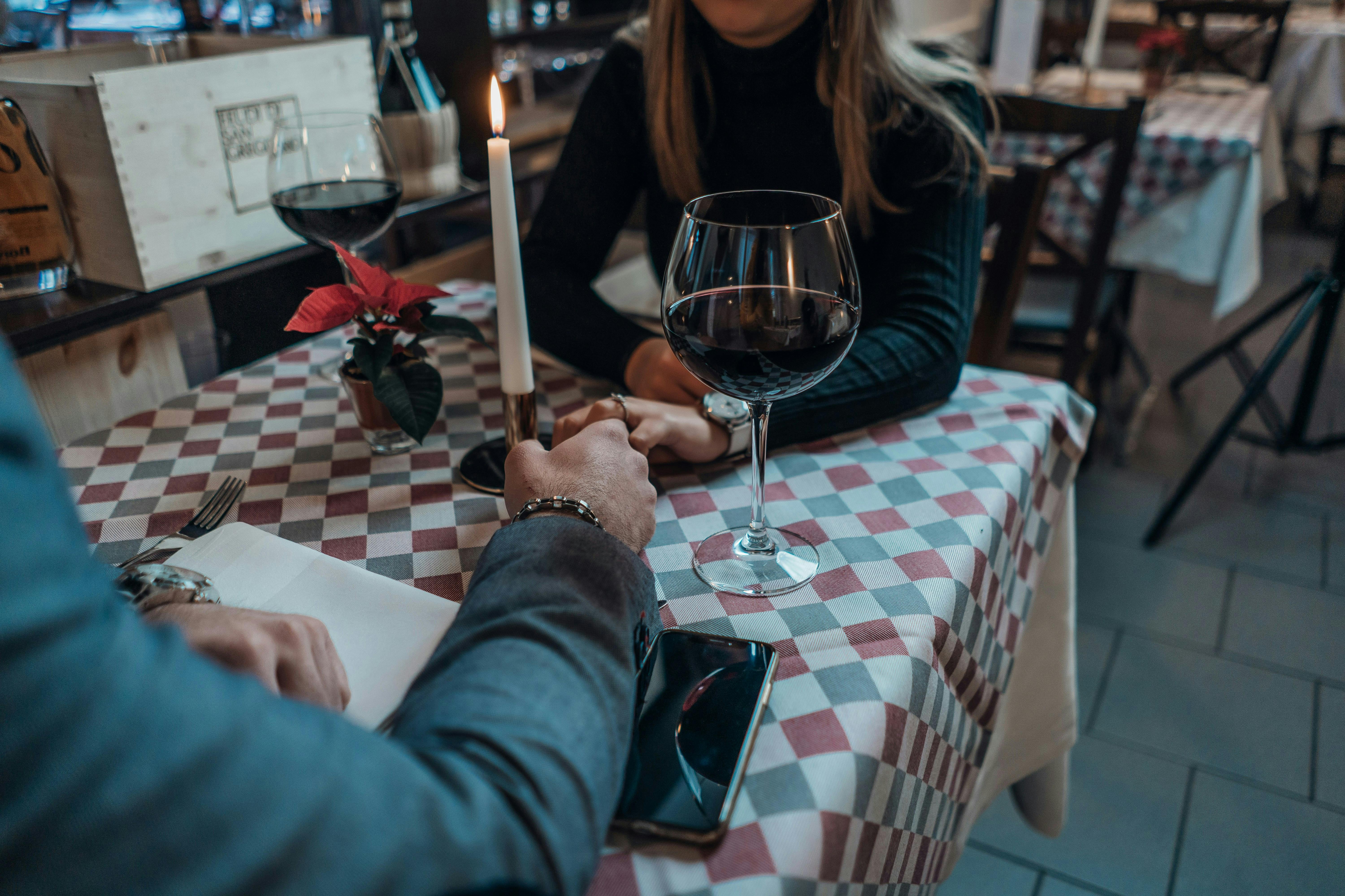 https://imgix.femina.dk/2025-07-01/rene-ranisch-lSMf7GJoDz4-unsplash.jpg