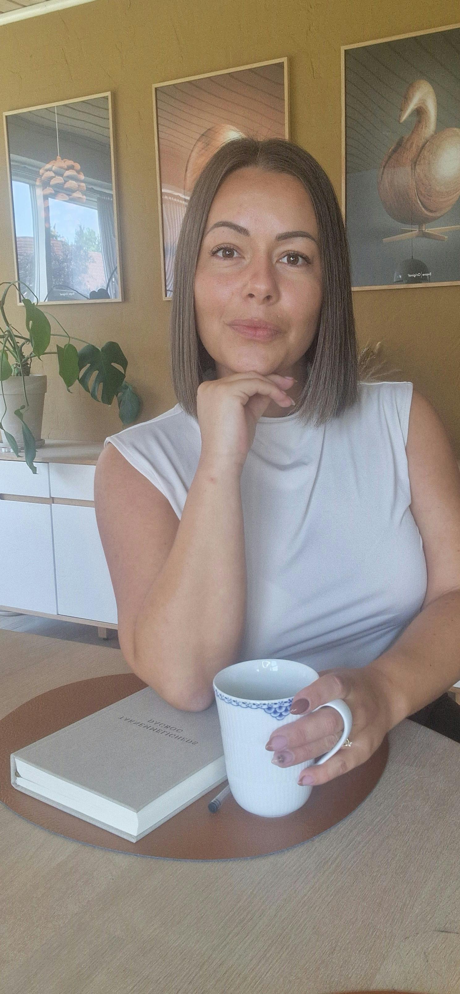 Bettina levede i flere år med konstante smerter og blødninger.