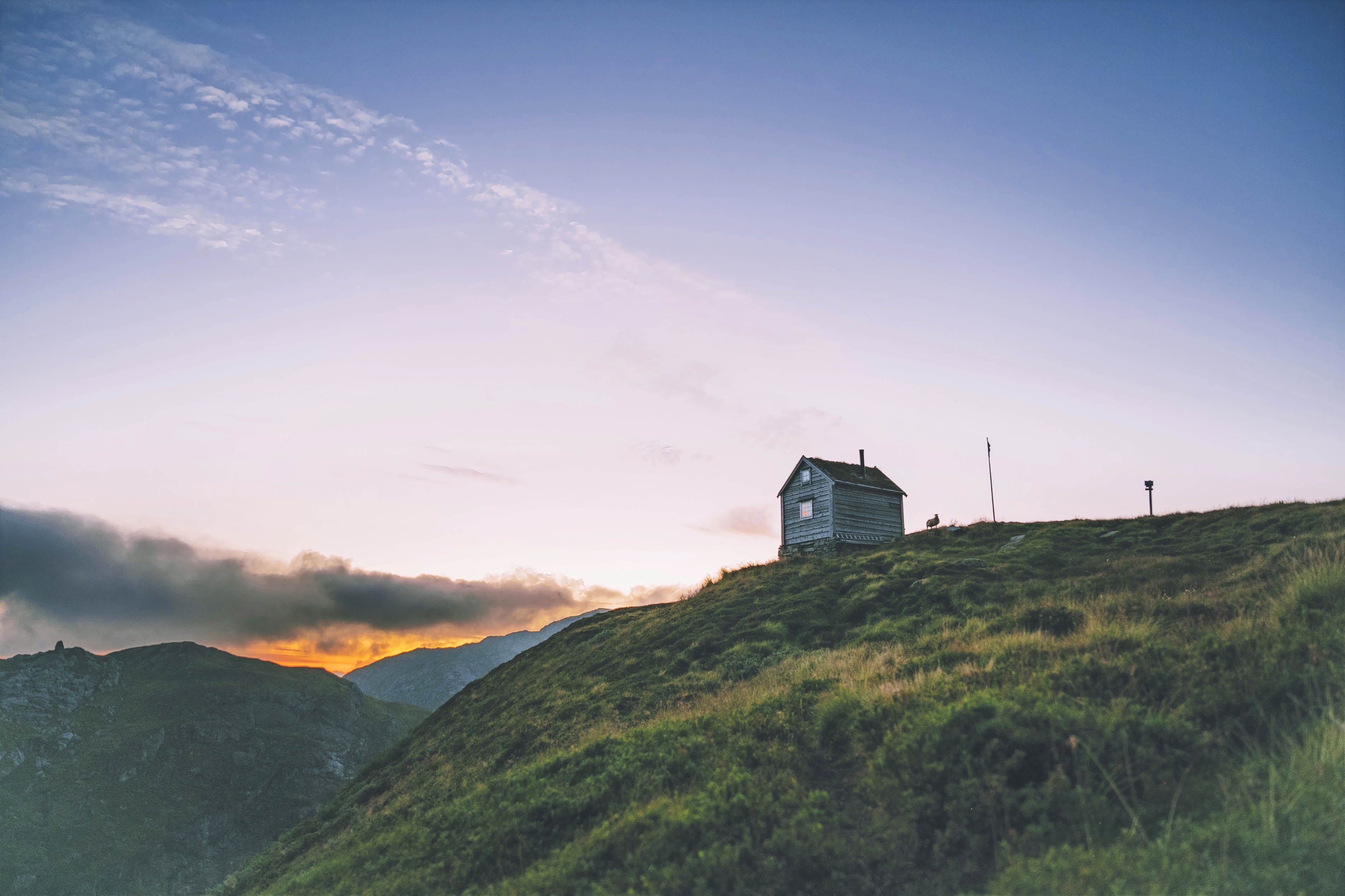 Sæt kursen mod Kiellandbu – ”Den magiske hytte” – hvis du ønsker en overkommelig vandretur med spetakulære naturoplevelser.