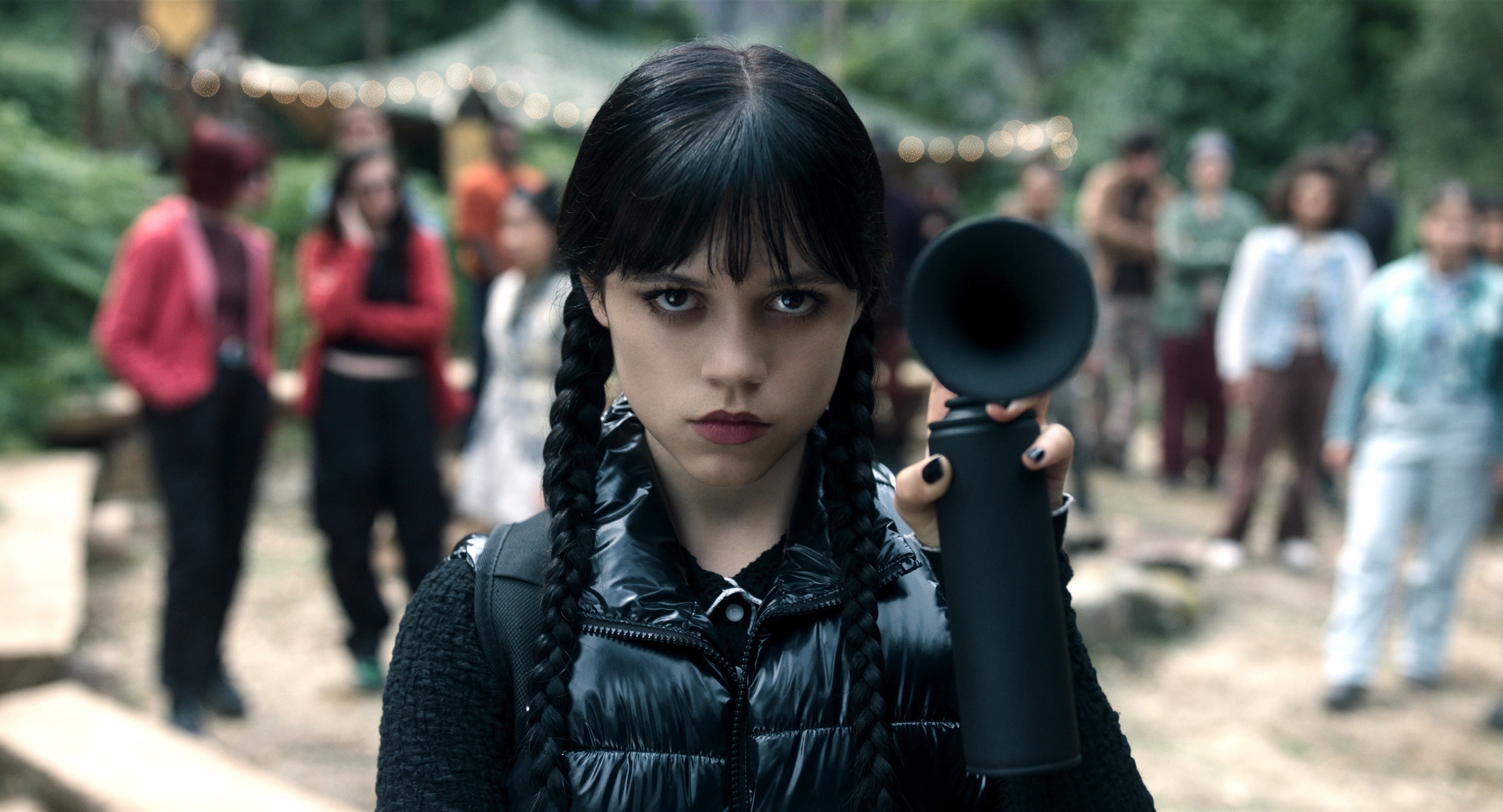 Jenna Ortega er tilbage i rollen som den ikoniske Wednesday Addams.