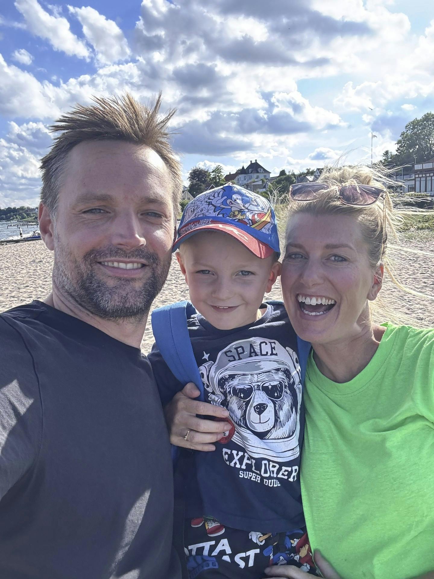 Heldigvis er der tid til besøg fra familien i løbet af cirkussommeren.
