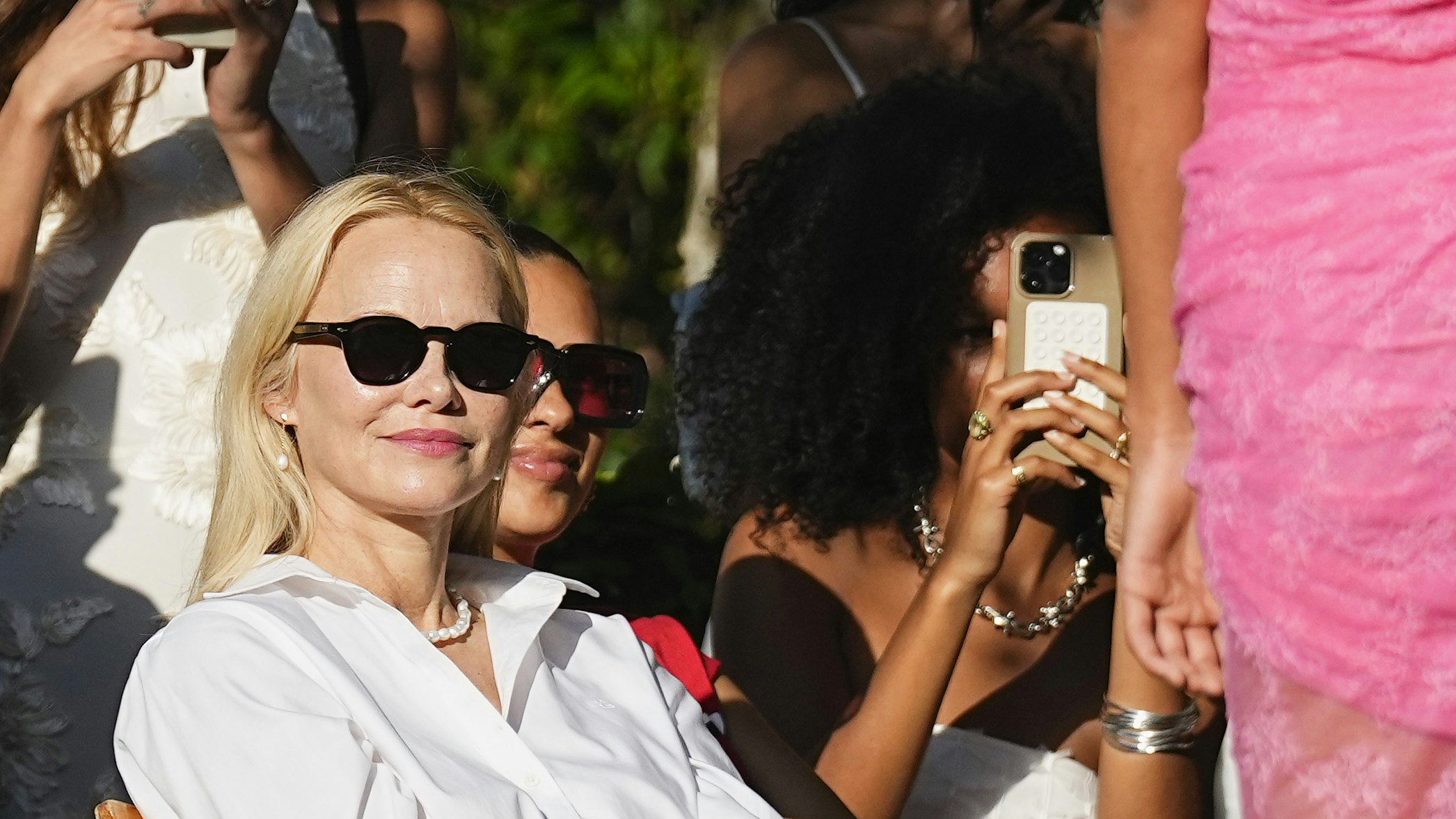 Pamela Anderson til ROTATE show under Copenhagen Fashion Week den 8. august 2024 i København.