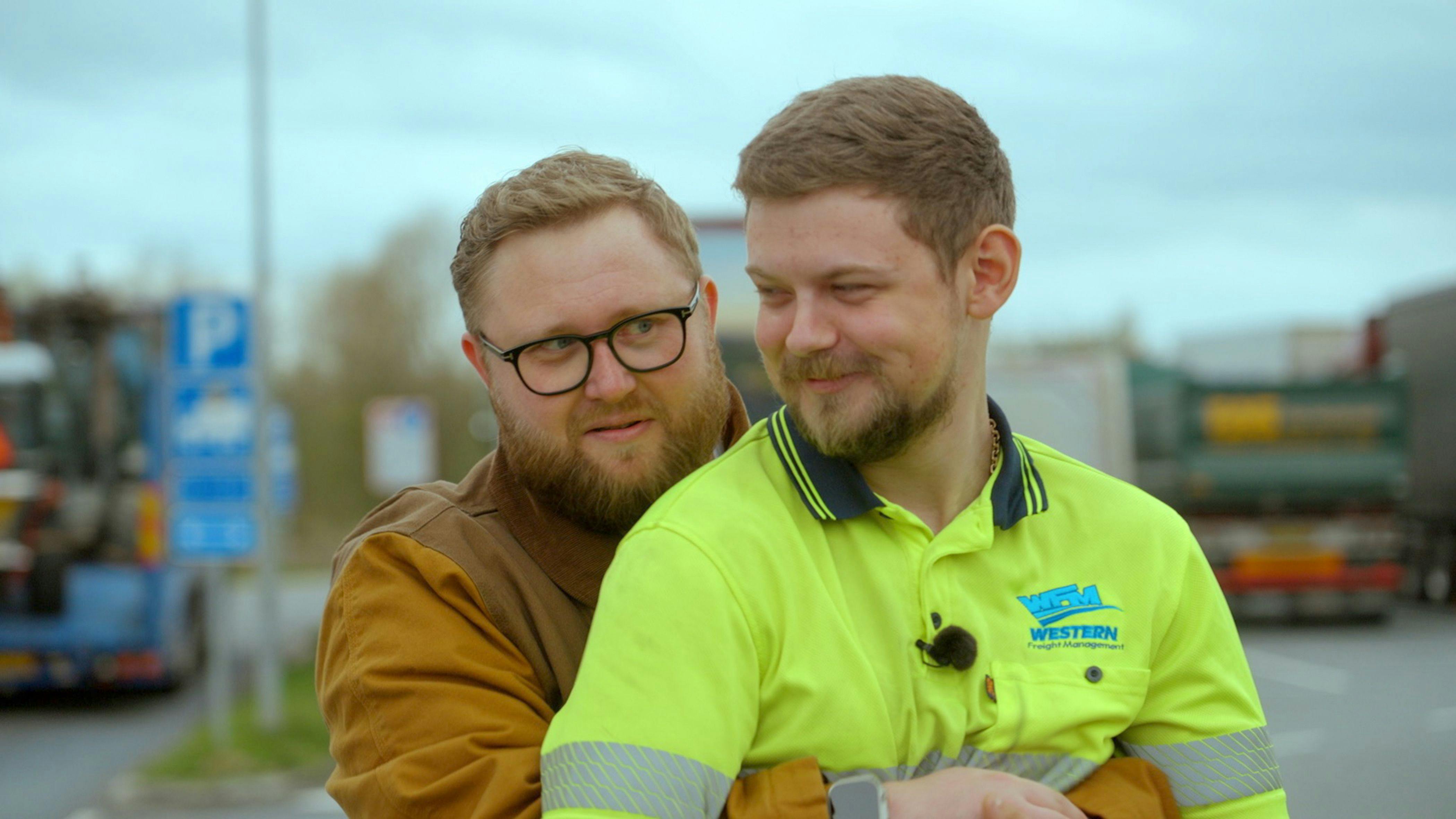 Christian Bonde er den omfavnende vært i datingprogrammet 'Kærlighed i førersædet'.&nbsp;