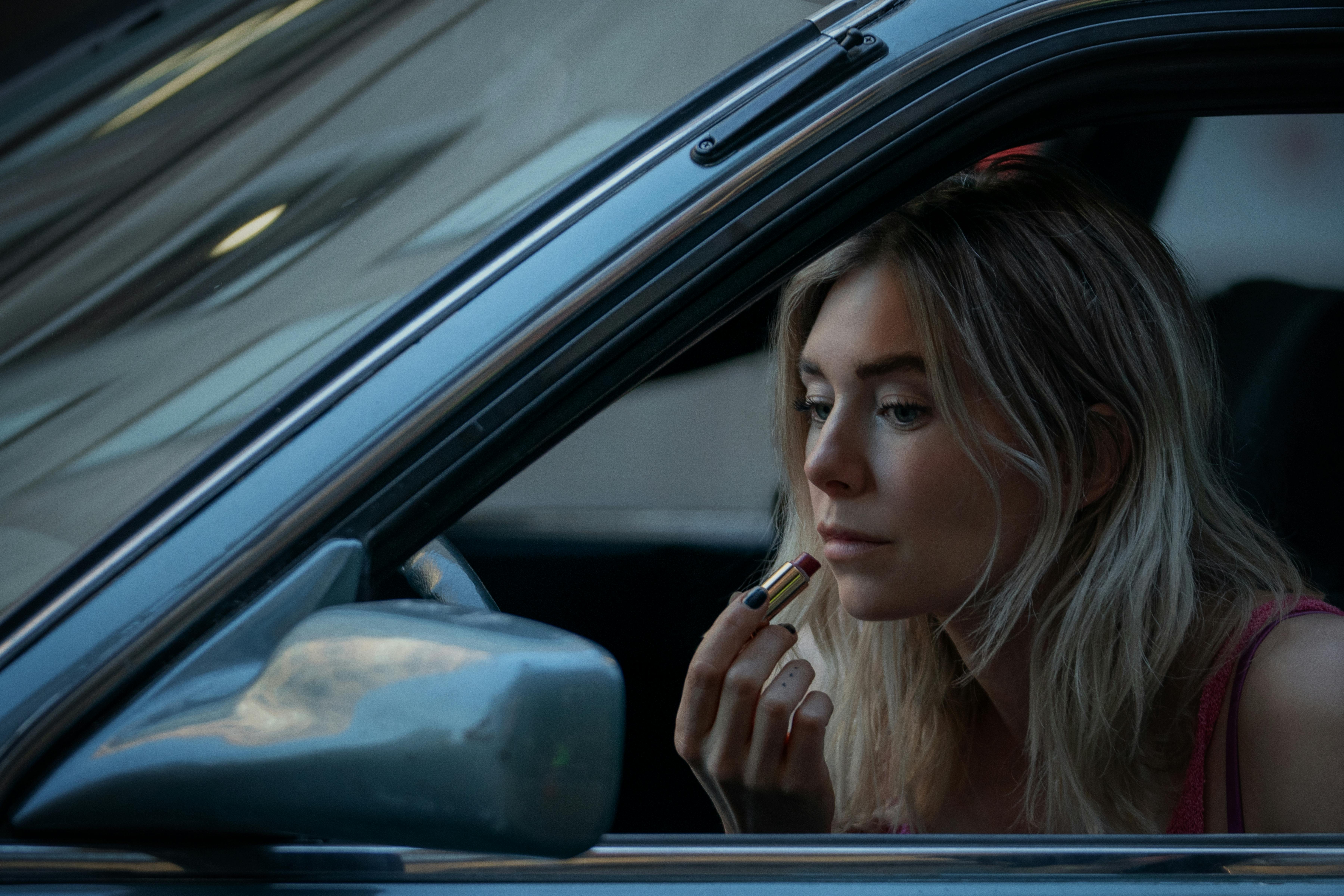 Night Always Comes. Vanessa Kirby as Lynette in Night Always Comes. Cr. Allyson Riggs/Netflix © 2025