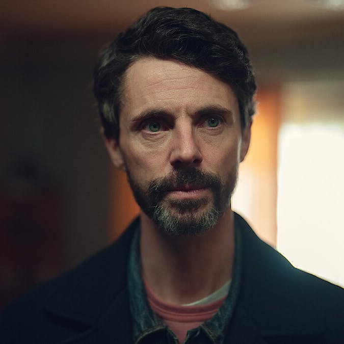 Matthew Goode spiller igen rollen som Carl Morck i sæson 2 af 'Dept. Q'