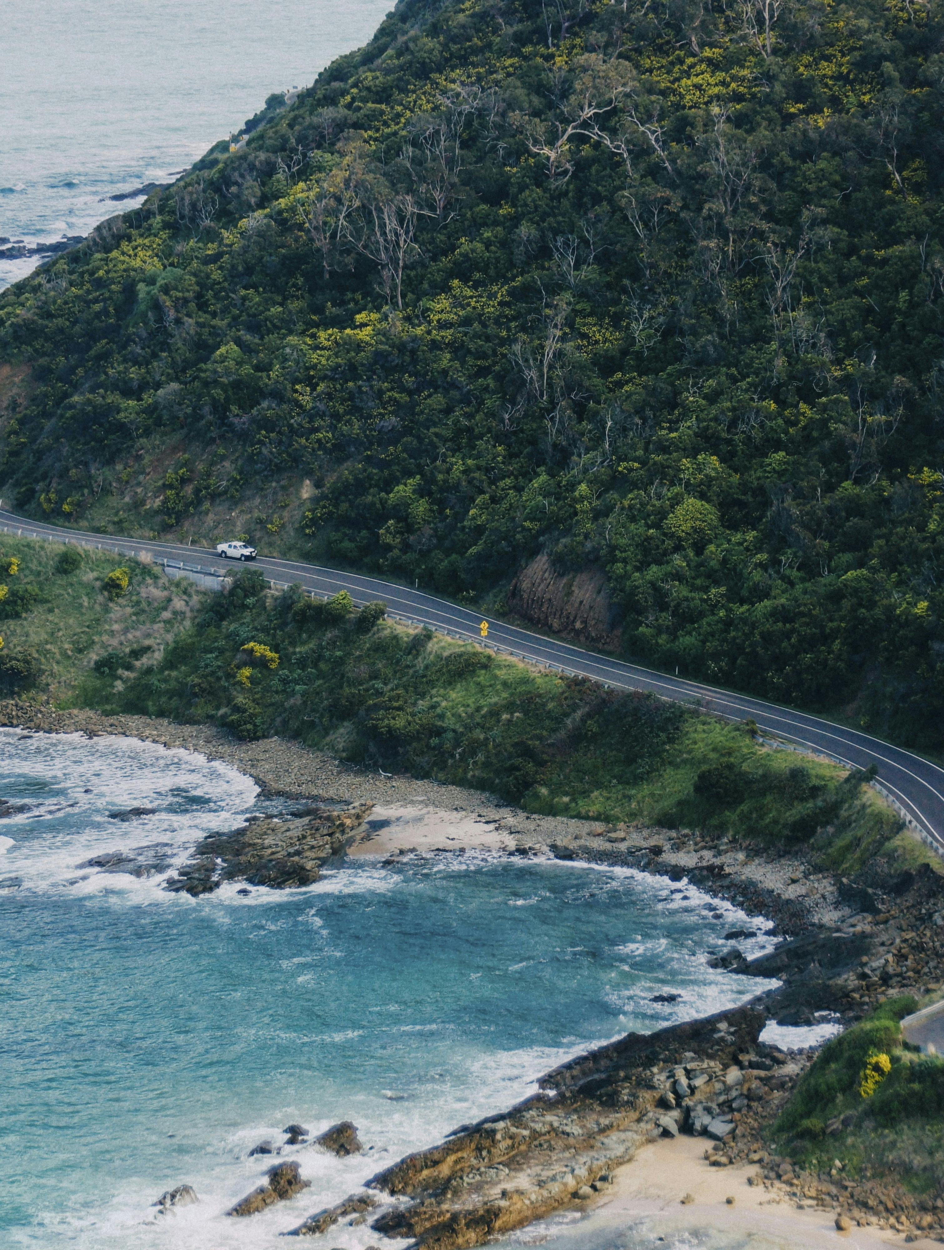 Turen langs kysten i Australien er betagende, når man først har vænnet sig til den australske venstrekørsel.
