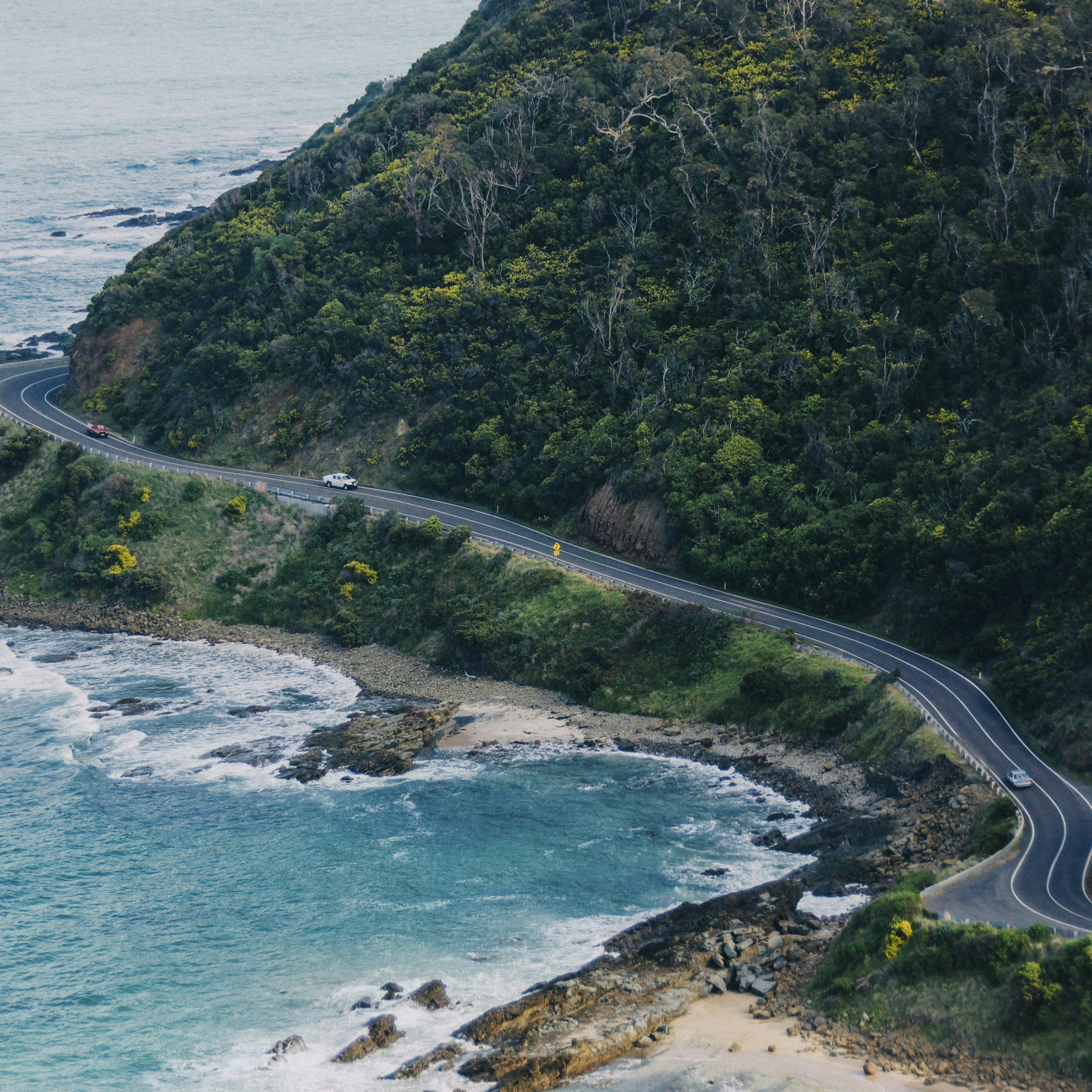 Turen langs kysten i Australien er betagende, når man først har vænnet sig til den australske venstrekørsel.