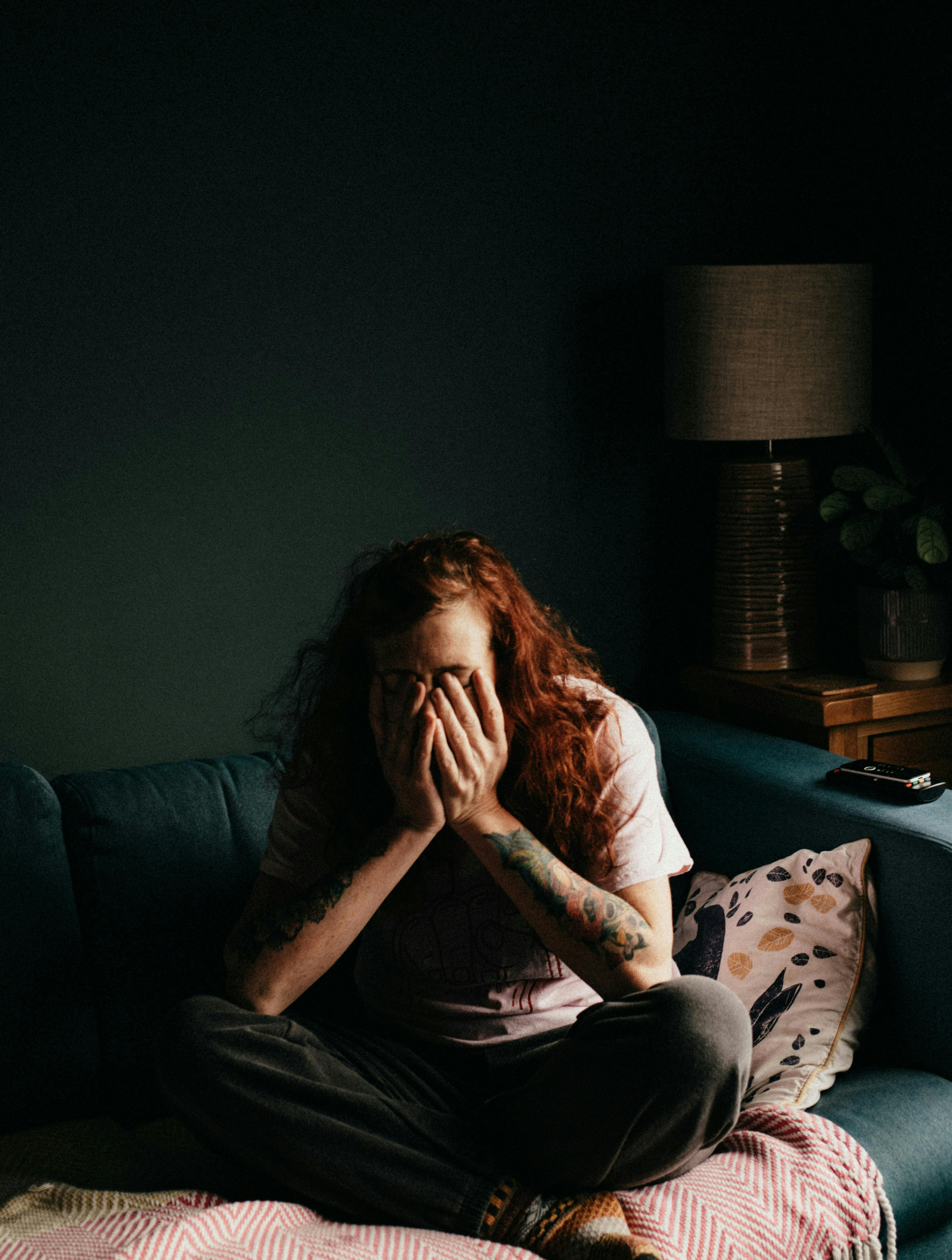 Der er fem grundlæggende følelser, der kan vække angst: Glæde, vrede, sorg, skam og … kærlighed.