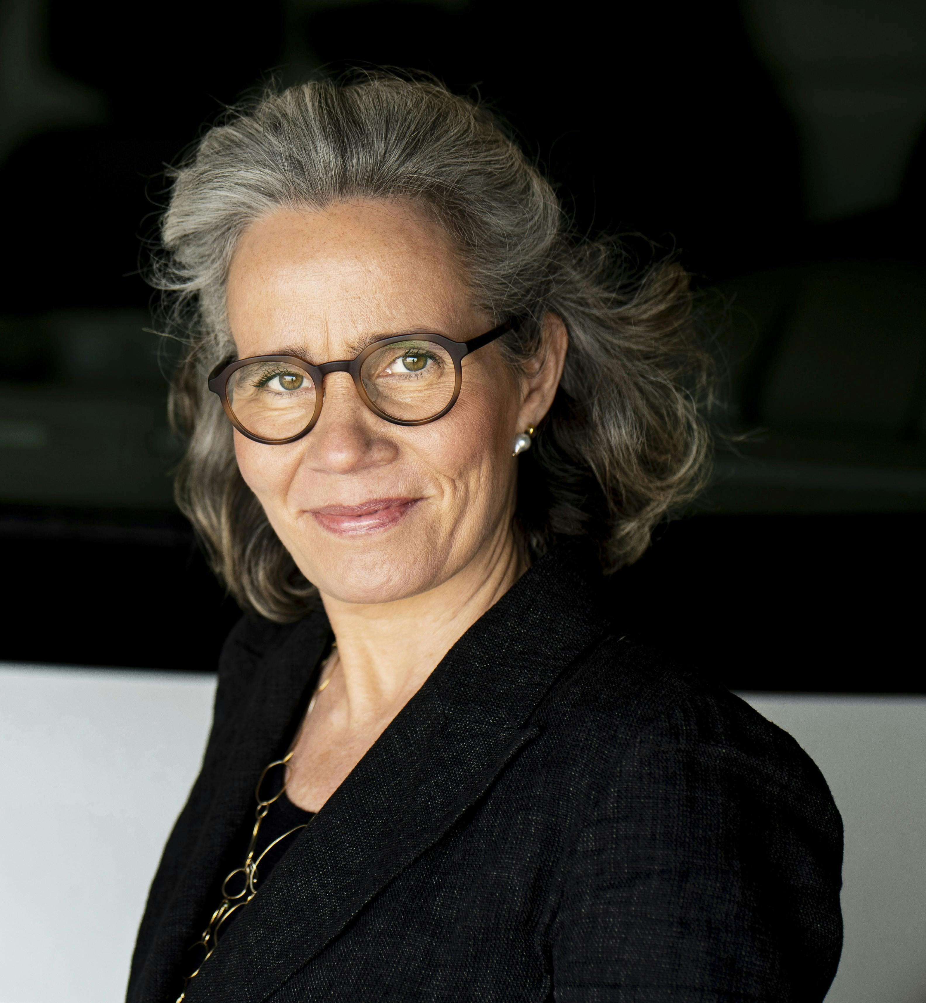 Nadia-Klovedal-mit-liv-i-boger.