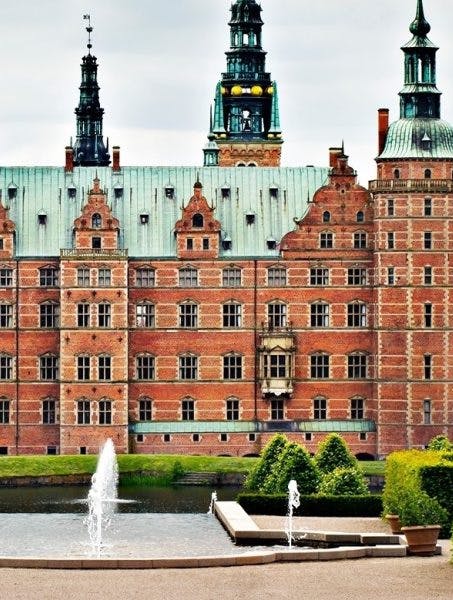 Frederiksborg Slot, hvor Rabarbergaarden har åbnet en ny restaurant.