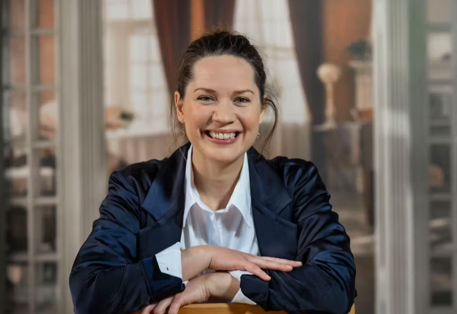 Amalie Dollerup har travlt.