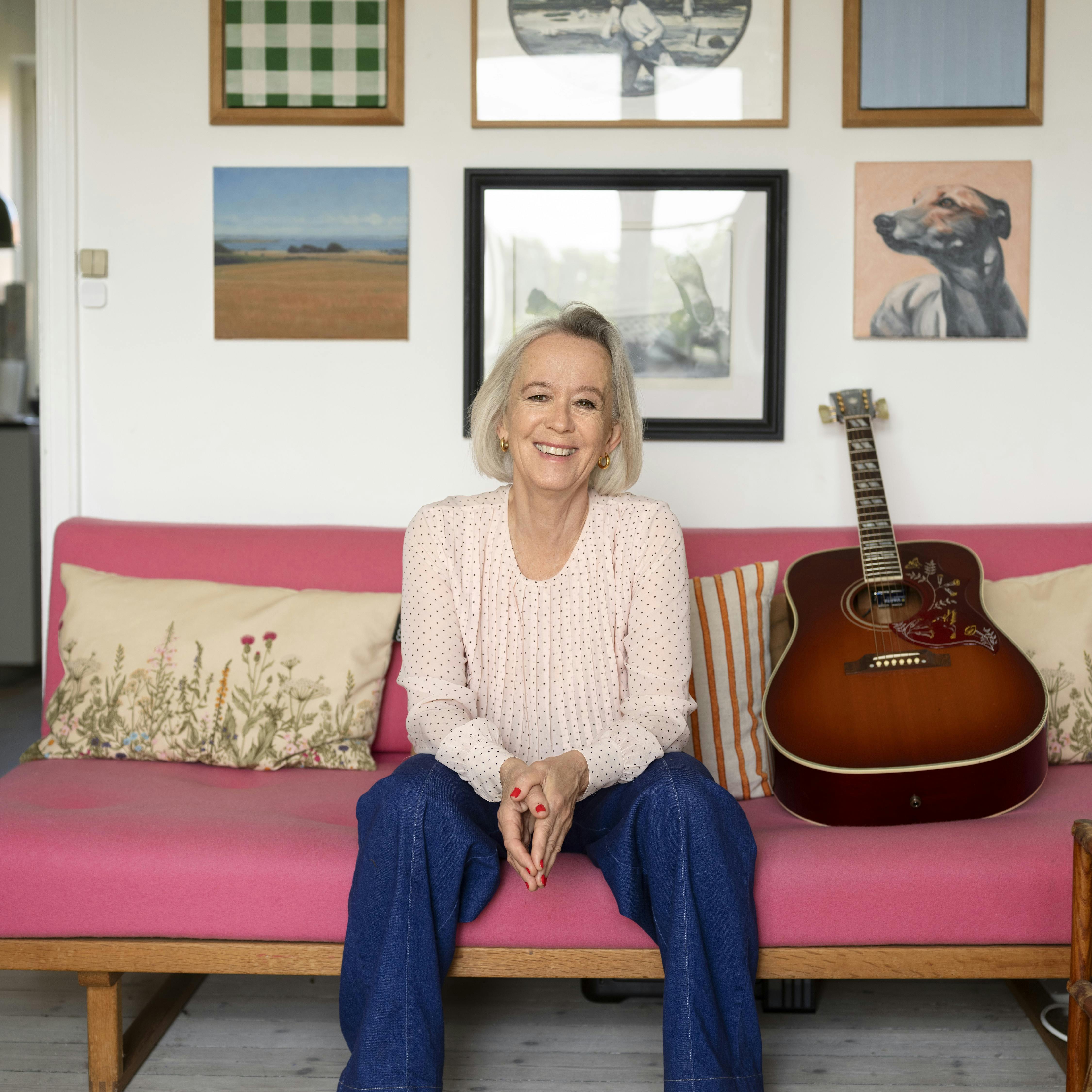 I dag har Anne Dorte et stort bagkatalog med hits som: ’Sig du ka’ li’ mig’, ’Jeg har lagt mine våben’ og ’En lykkelig familie.’