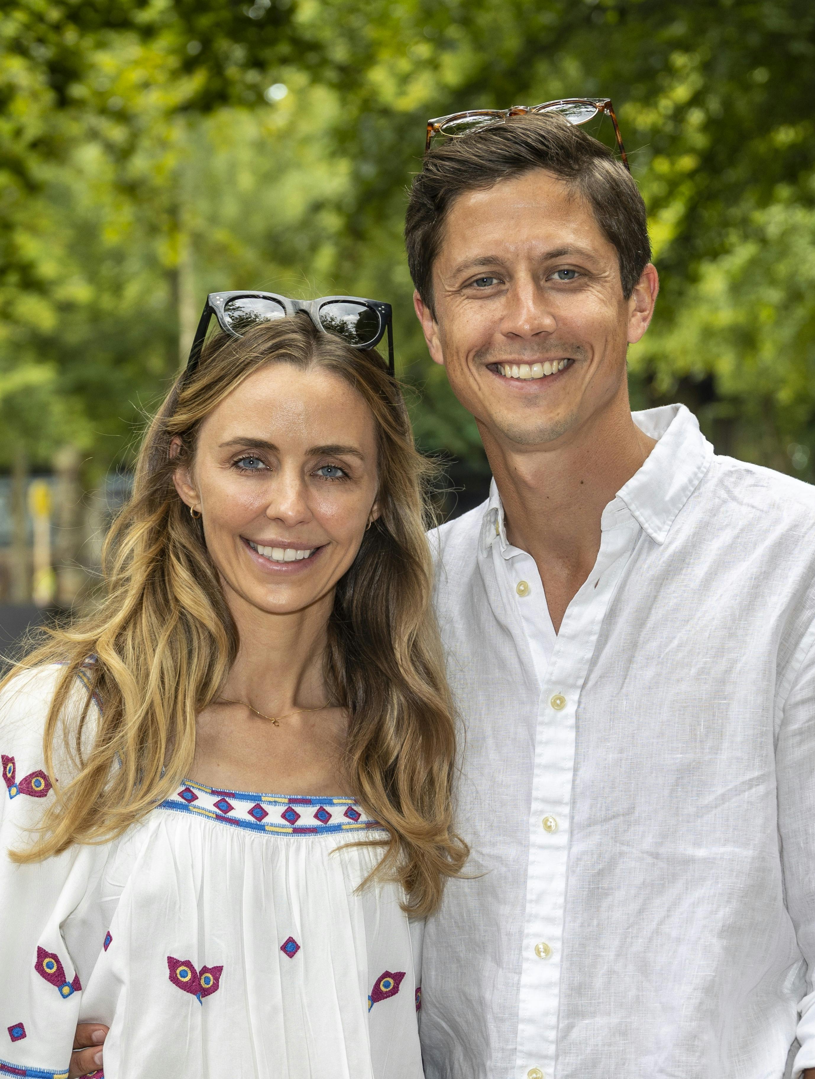 Tv-værten Rasmus Staghøj har valgt sterilisation, så hustruen Katrine ikke længere skal tage prævention.