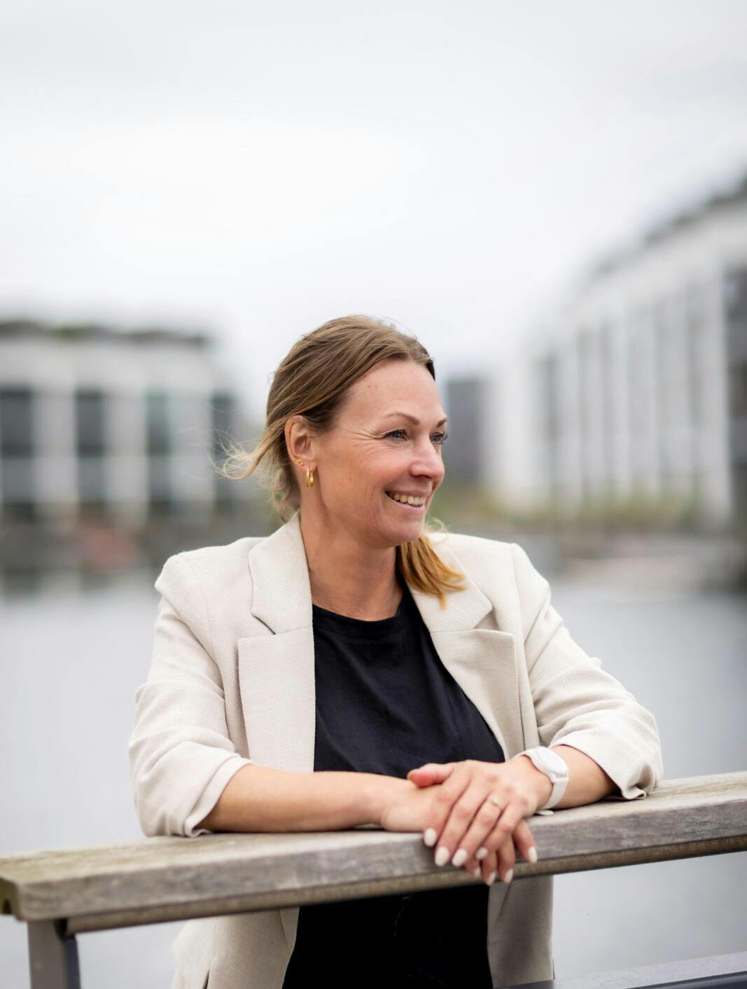 ”Jeg vil gerne vise mine børn, hvordan vi kan gøre en forskel for andre” Line hjælper tidligere hjemløse med at indrette boliger. Varme og en overvældende taknemmelighed møder Line Ekdahl Ørnbo, når hun hjælper med at indrette boliger til tid