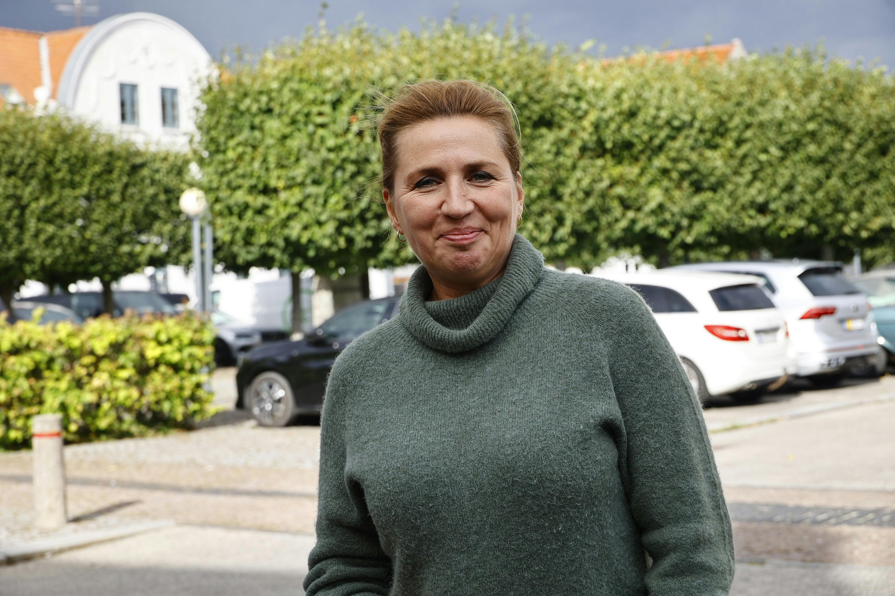 https://imgix.femina.dk/2025-09-26/20250822-DM-Mette-Frederiksen-gatur-0053-1.jpg