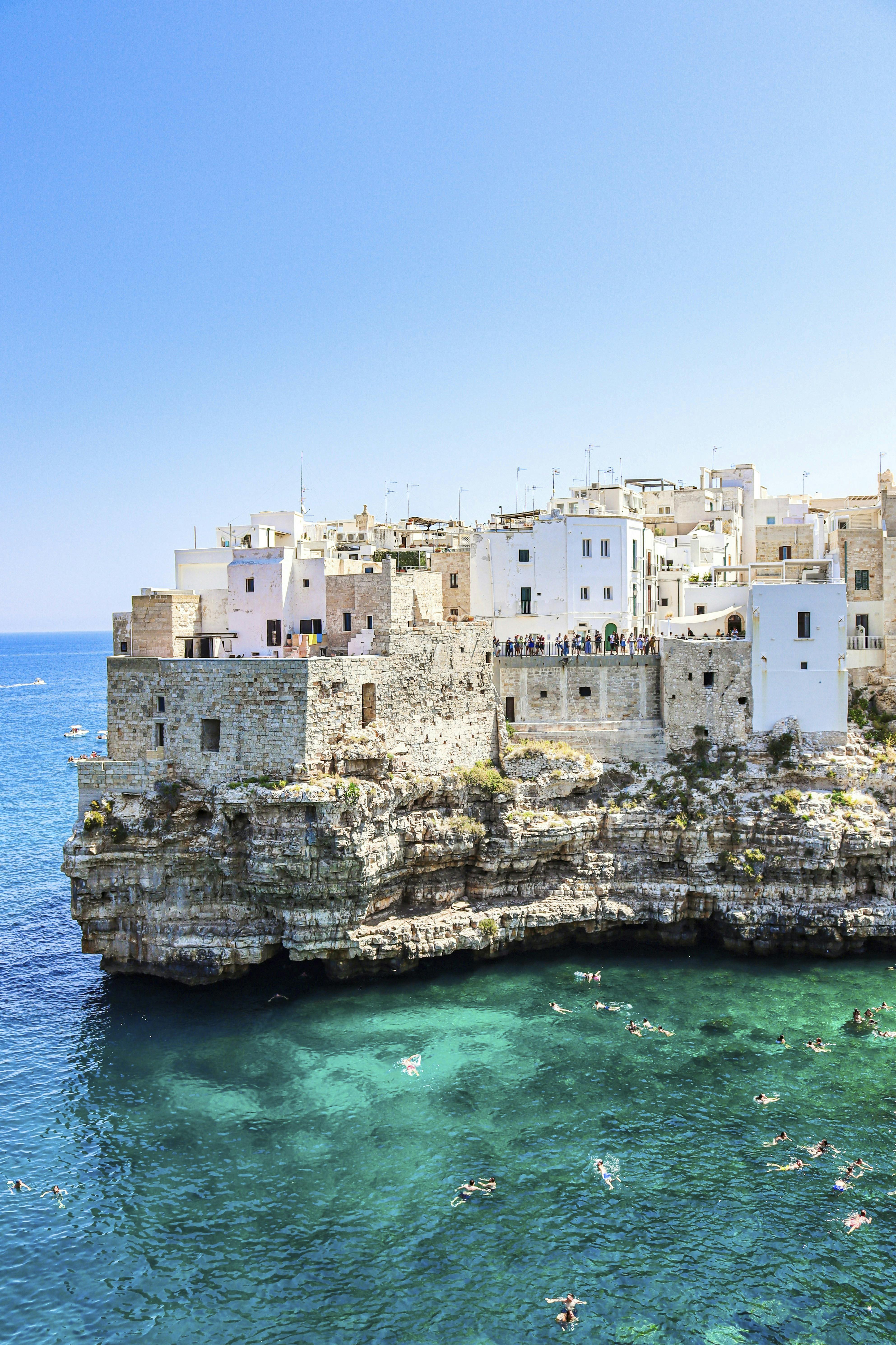 Puglias kystlinje er 800 kilometer lang. Det gør regionen til den mest kystrige i Italien.