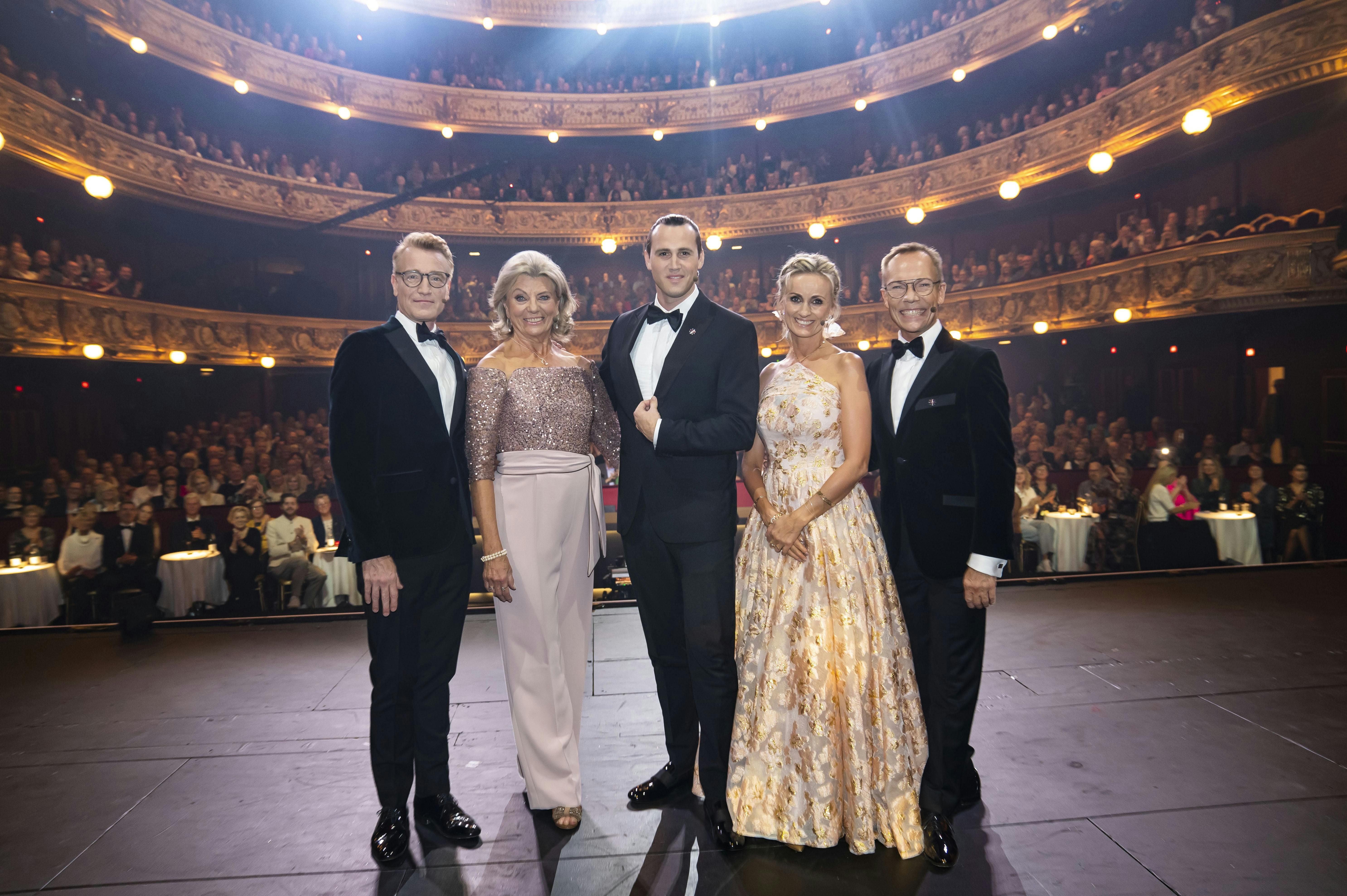 Nikolaj Hübbe, Anne Laxholm, Sonny Fredie Pedersen, Marianne Eihilt og Jens Werner var dommere, da TV 2 senest sendte "Vild med dans - knæk cancer". Det skete i 2022 på Det Kongelige Teater.