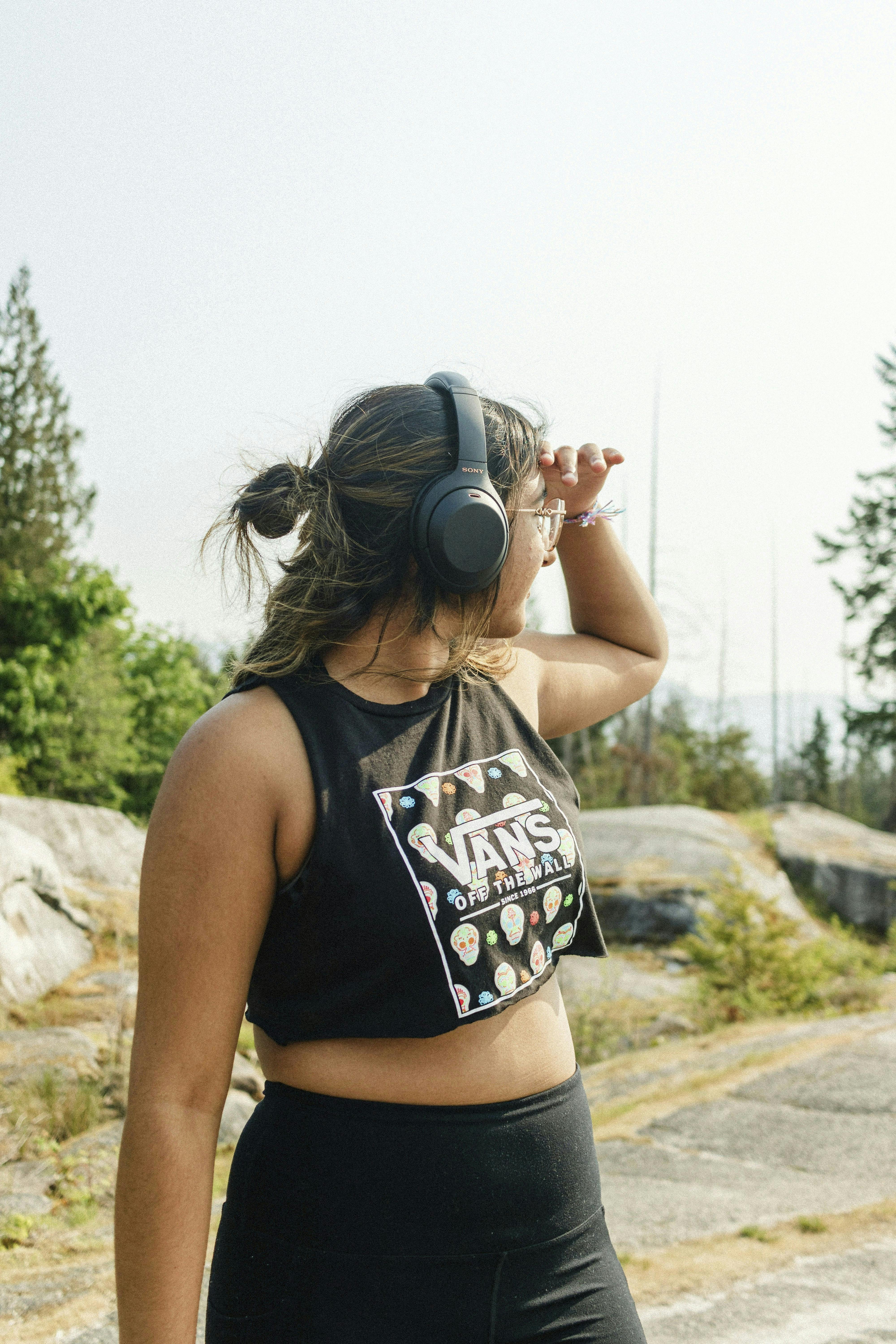 https://imgix.femina.dk/2025-10-17/aedrian-salazar-BbVEFfFyMn4-unsplash.jpg