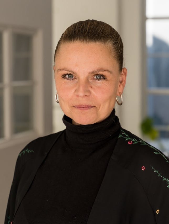 Lotte Mørk er hospitalspræst og har i sit job mødt mange mennesker på kanten af livet. 