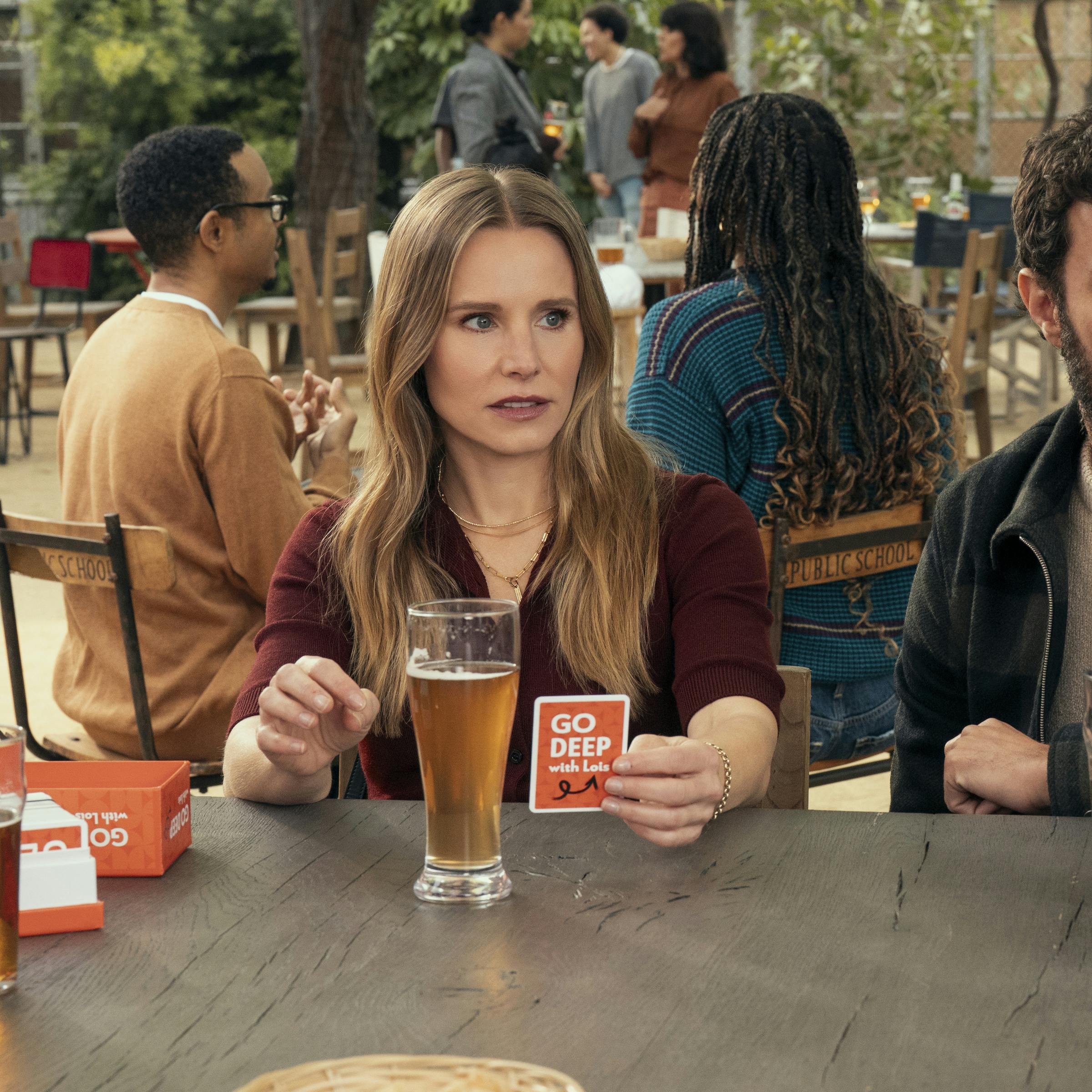Nobody Wants This. (L to R) Kristen Bell as Joanne, Adam Brody as Noah in episode 209 of Nobody Wants This. Cr. Erin Simkin/Netflix © 2025