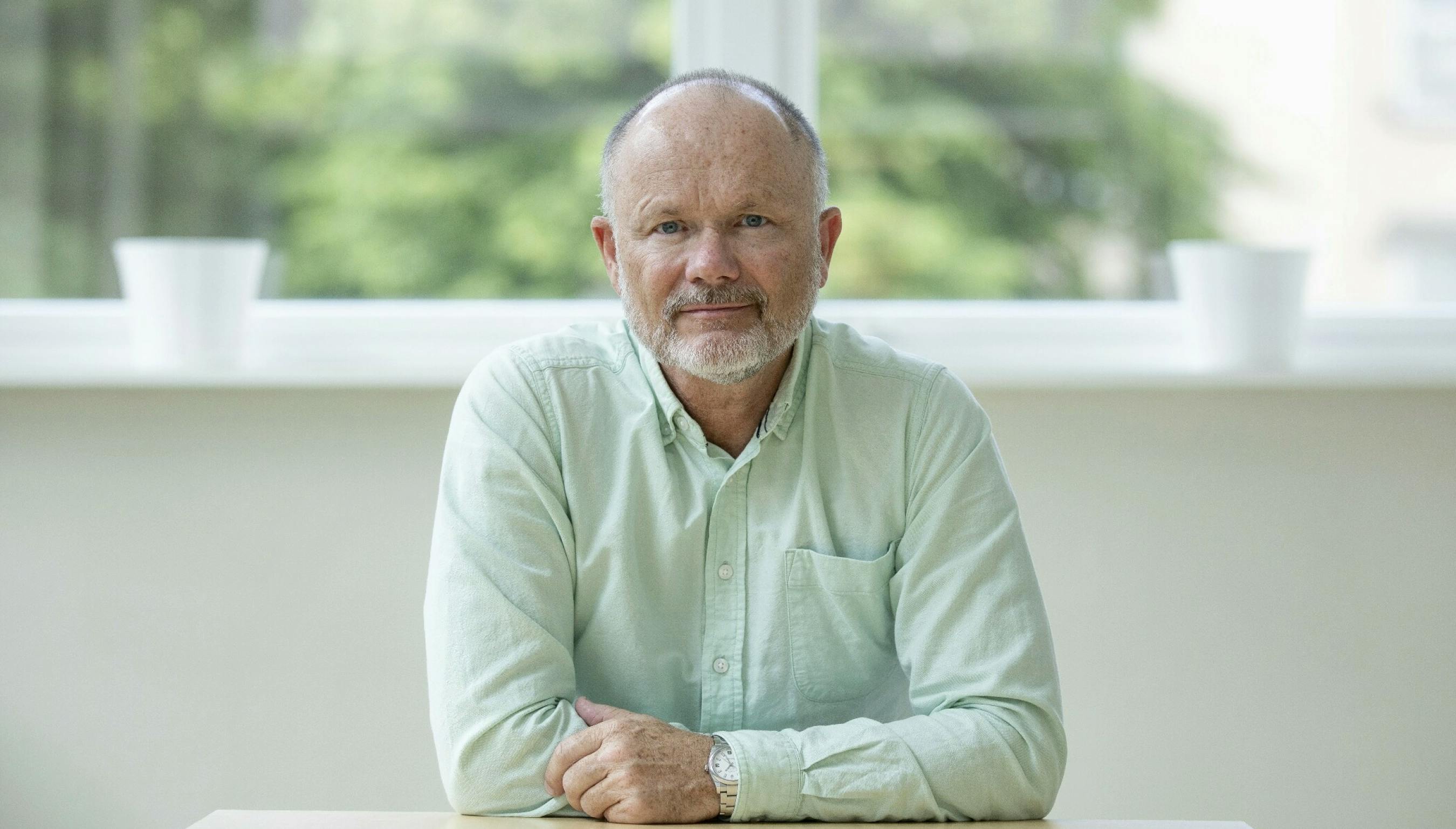 Bjørn Bjorvatn er læge og søvnforsker og har i 30 år arbejdet med søvnvaner. Han opfordrer til at tage vores søvn langt mere seriøst.