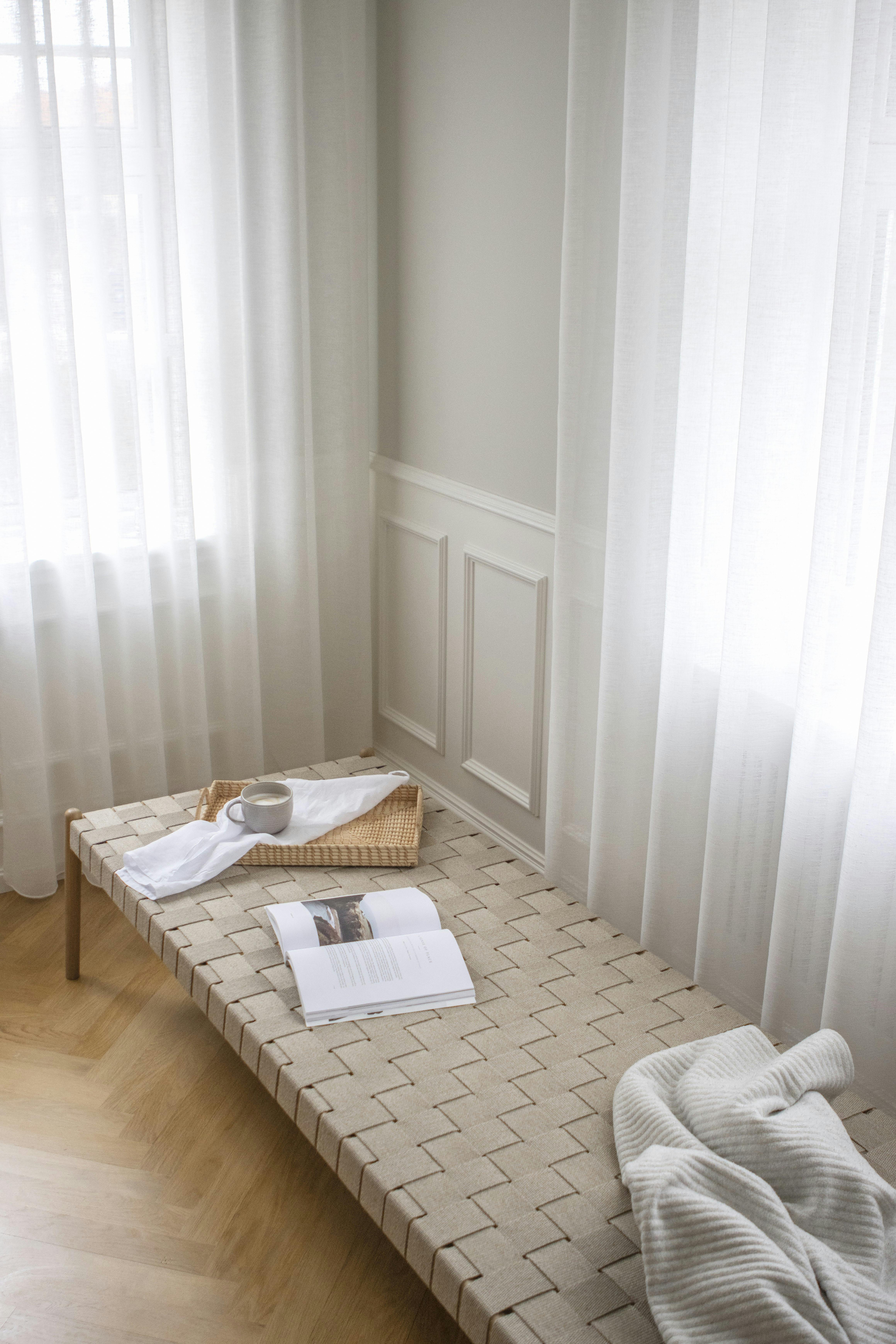 Shoppeguide: Stilfulde stole og loungemøbler til hjemmets alle hjørner