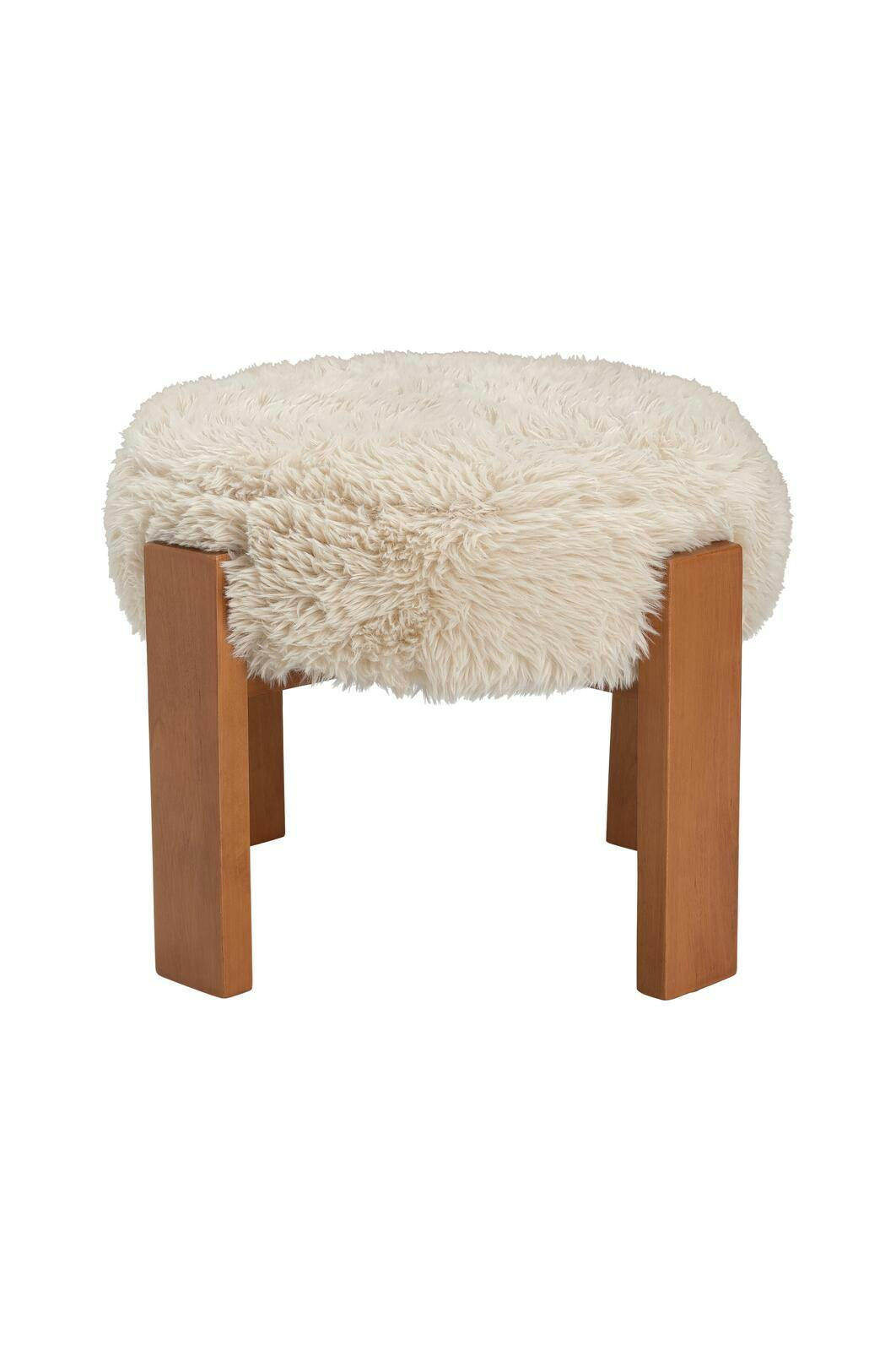 Shoppeguide: Stilfulde stole og loungemøbler til hjemmets alle hjørner