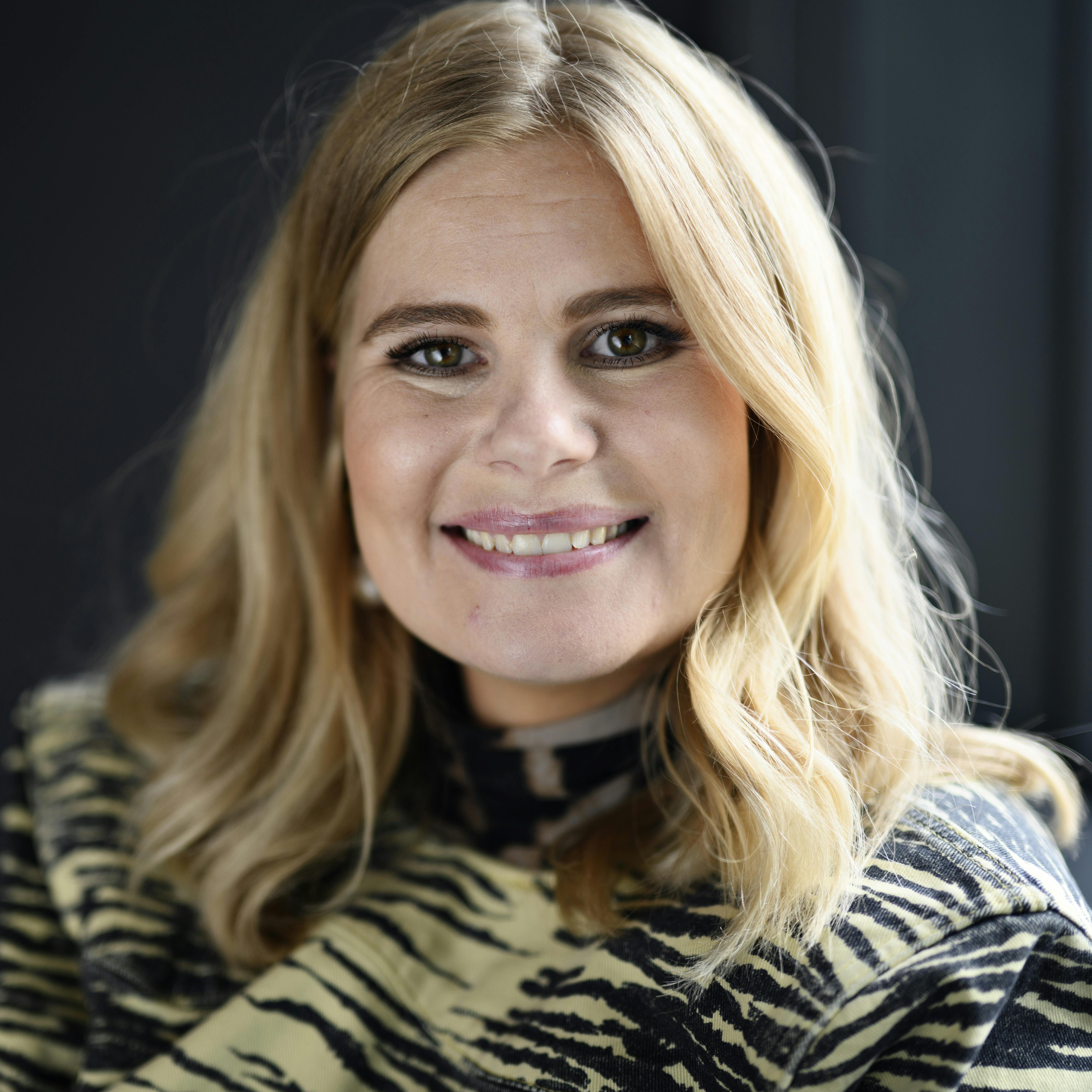 Vært Sofie Linde, da TV2 præsenterer det nye dommerhold til X Factor 2022 på et pressemøde i København fredag den 24. september 2021.. (Foto: Philip Davali/Ritzau Scanpix)