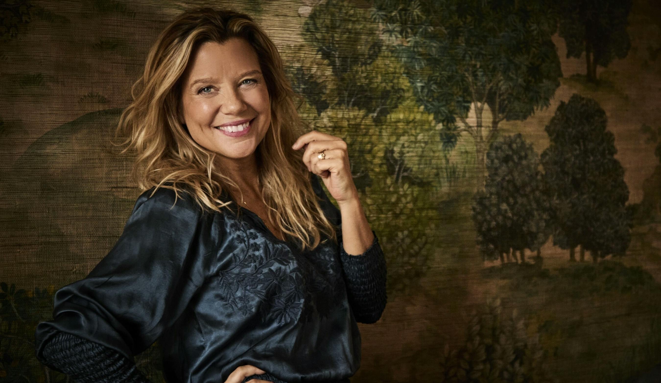 Emma Hamberg havde egentlig indstillet sig på, at hun aldrig skulle elske nogen igen. Men skæbnen ville det anderledes.